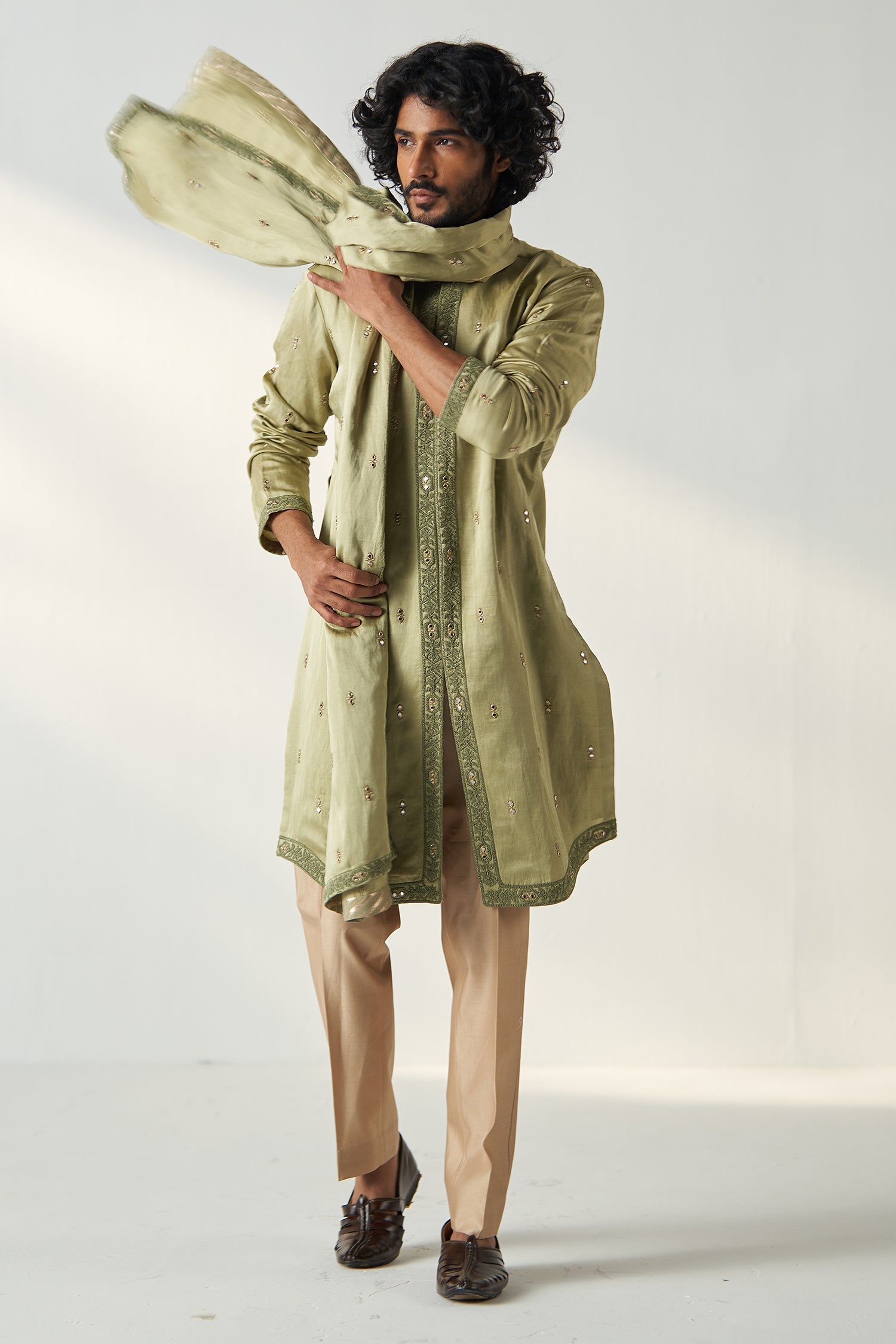 Nayaan Kurta Pant Stole Set