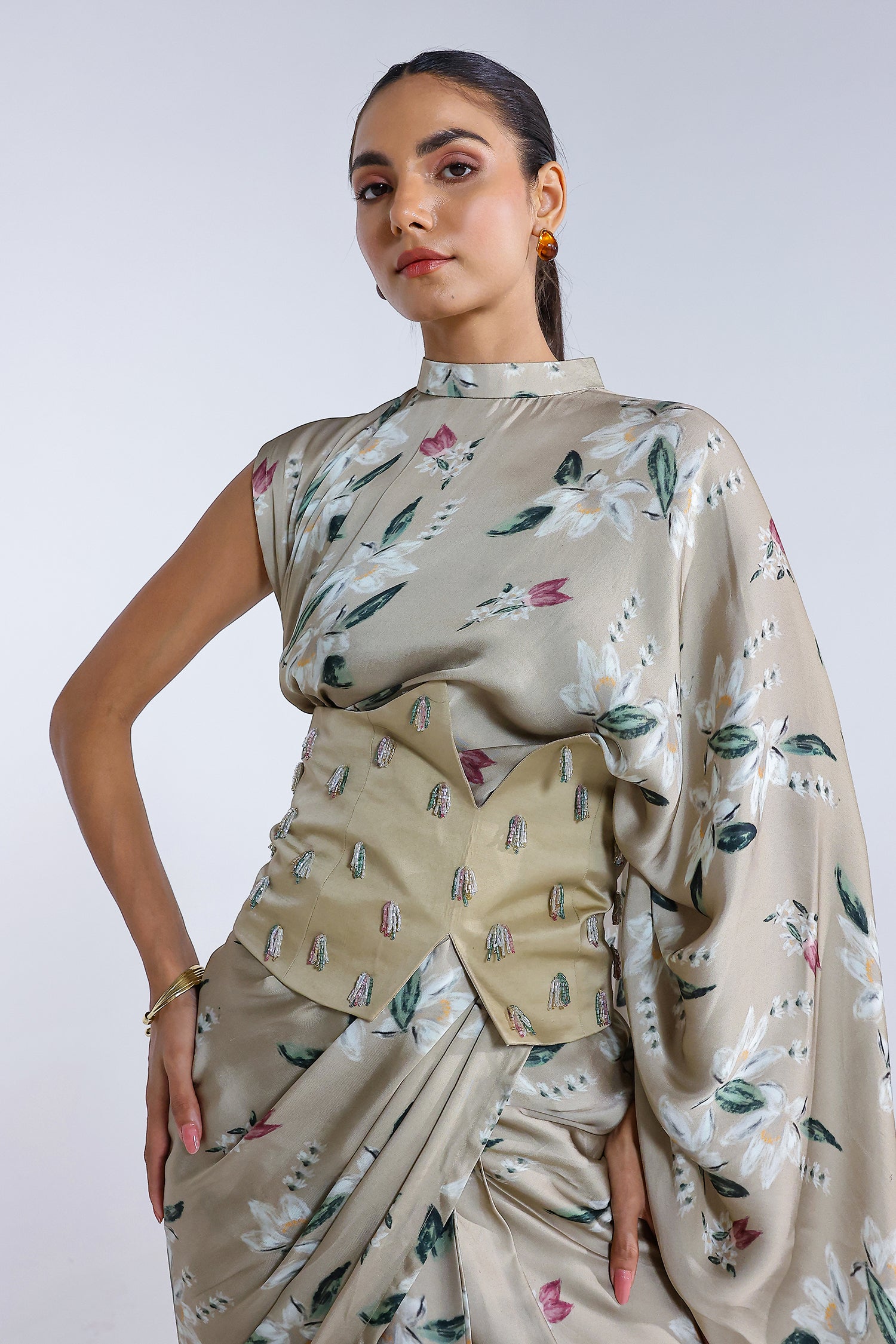 Jasmine Collar Pallu Sari