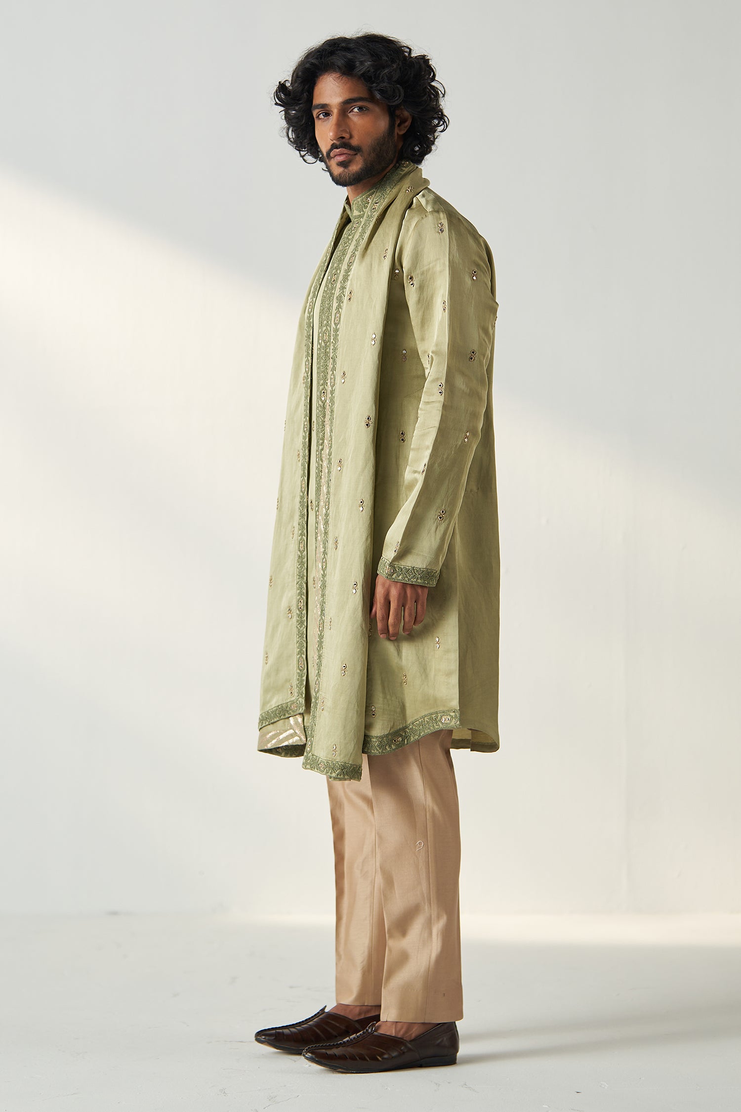 Nayaan Kurta Pant Stole Set