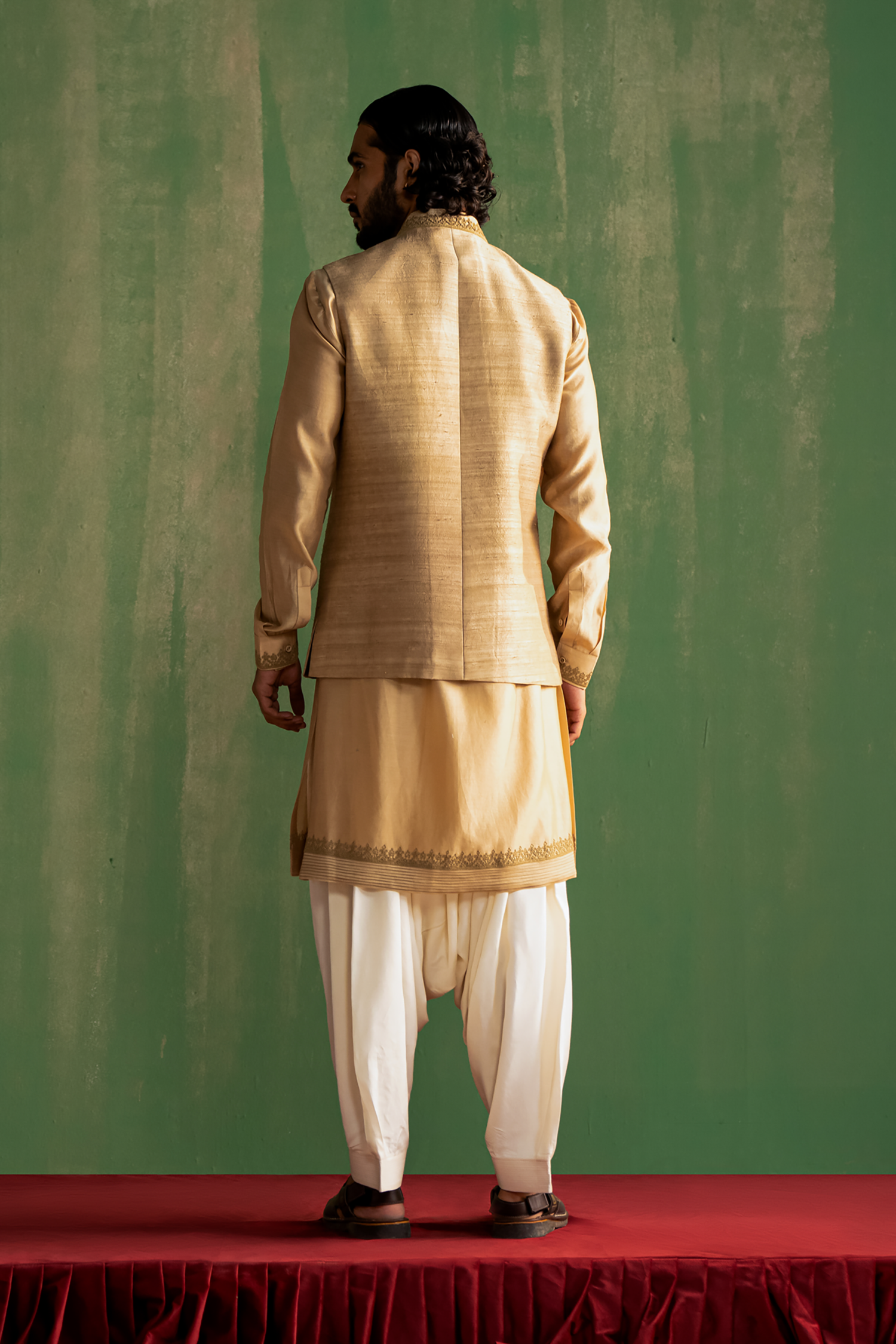 Ranvir Beige Bandi Set