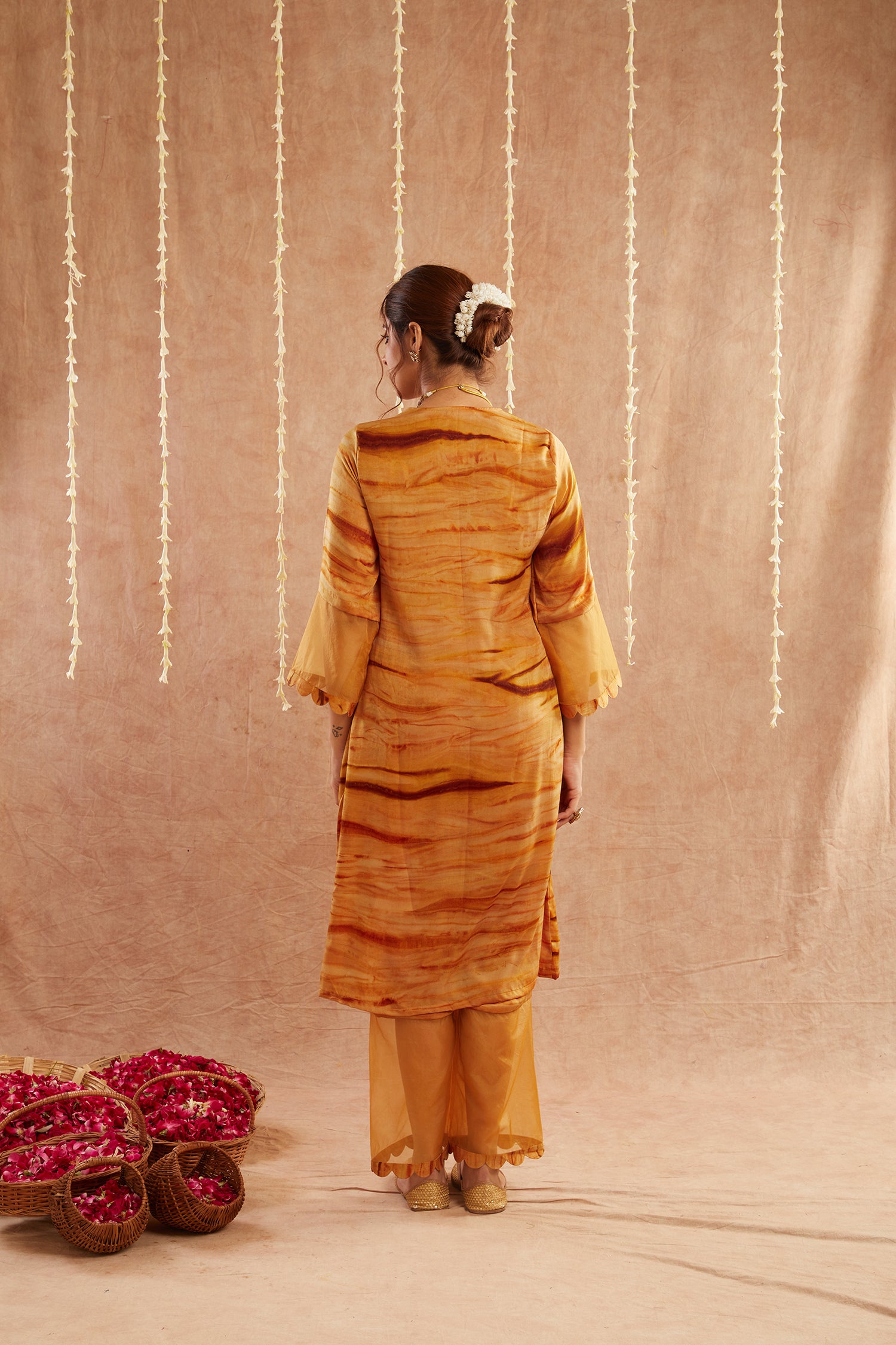 Sunehri Shab Suit Set With Pants And Potli Bag - Set Of 4