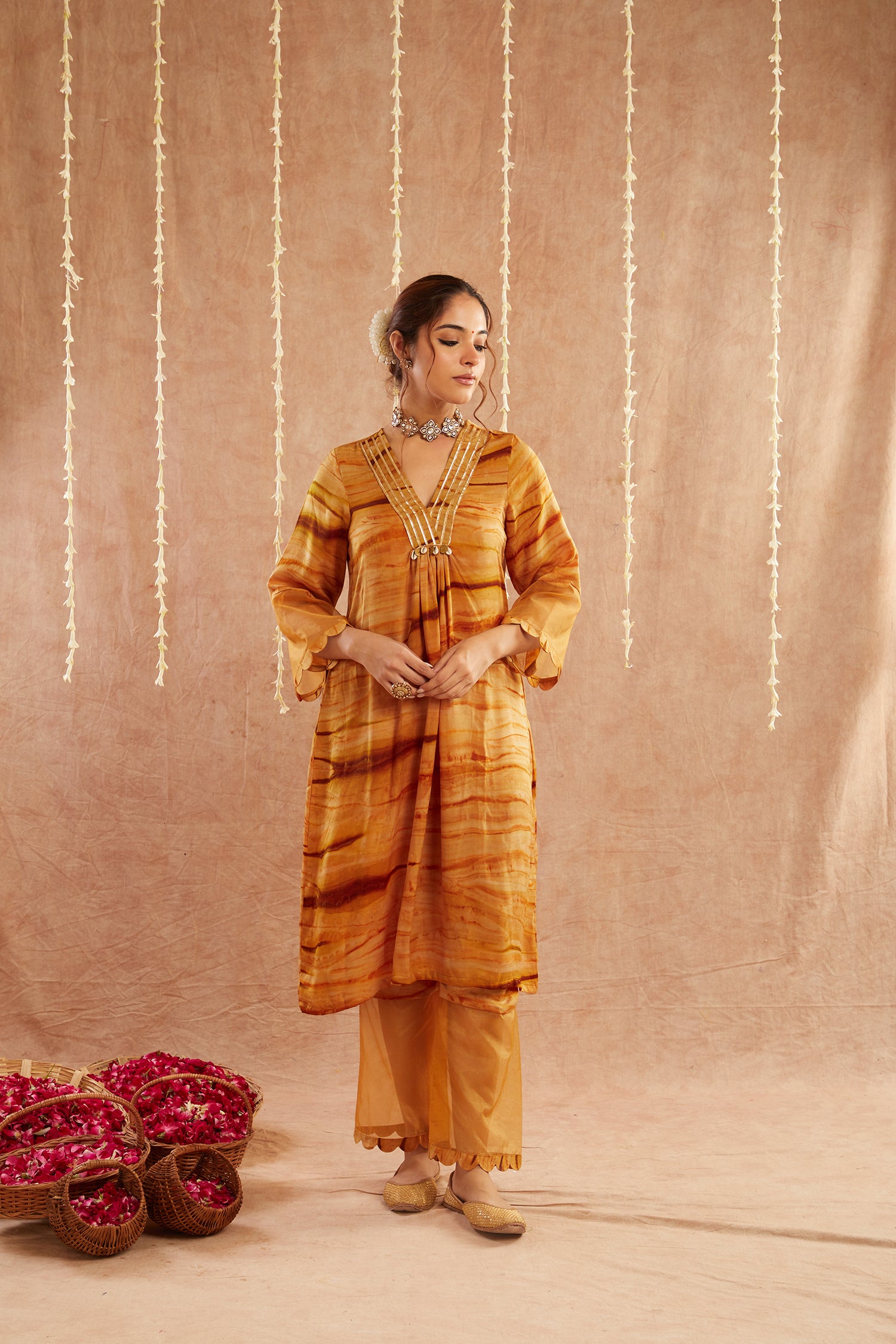 Sunehri Shab Suit Set With Pants And Potli Bag - Set Of 4