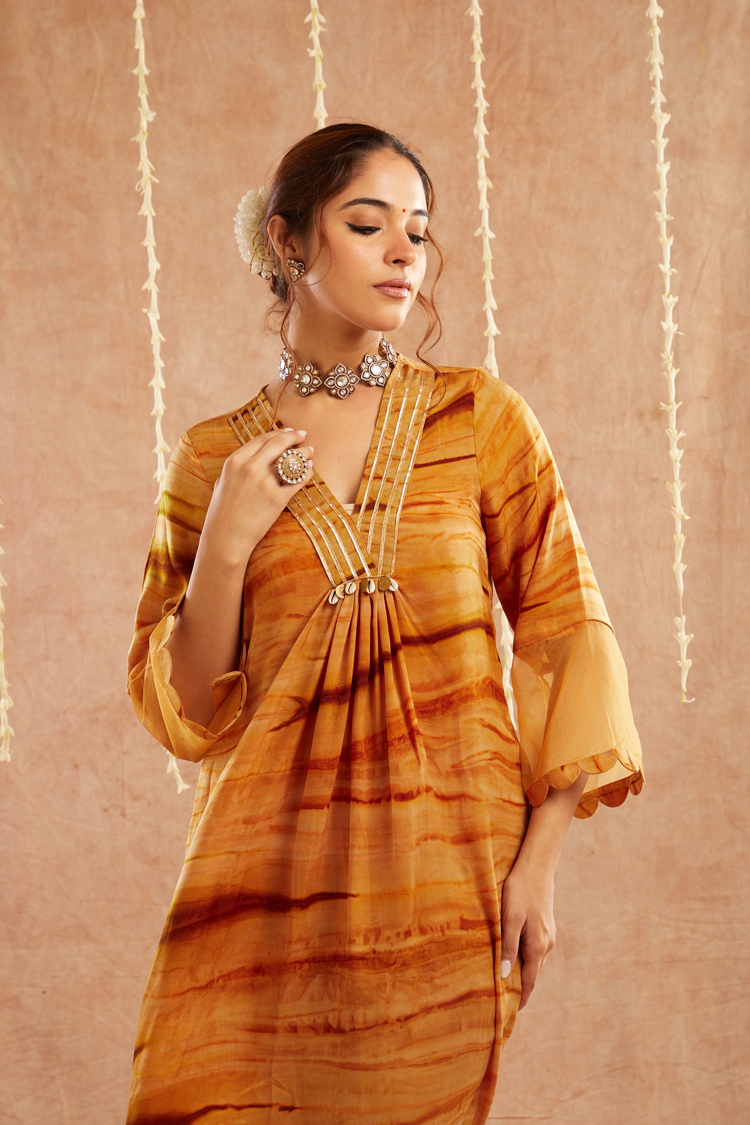 Sunehri Shab Kurta Set With Pants And Potli Bag - Set Of 3