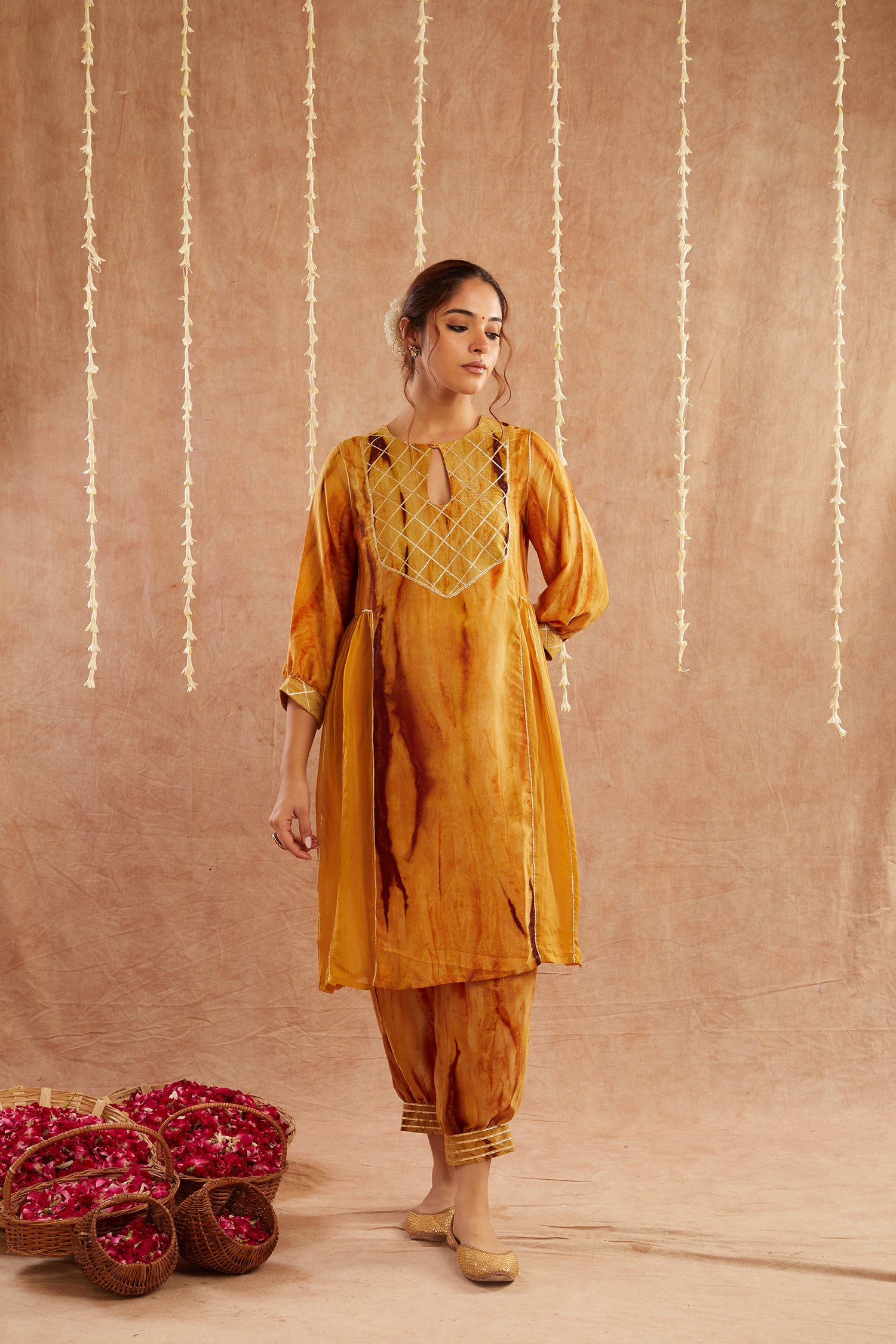 Kesar Noor Suit Set With Dhoti Pants And Potli Bag - Set Of 4