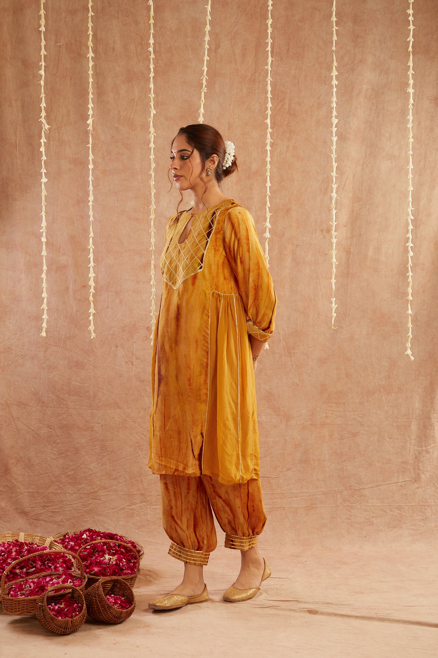 Kesar Noor Kurta Set With Dhoti Pants And Potli Bag - Set Of 3