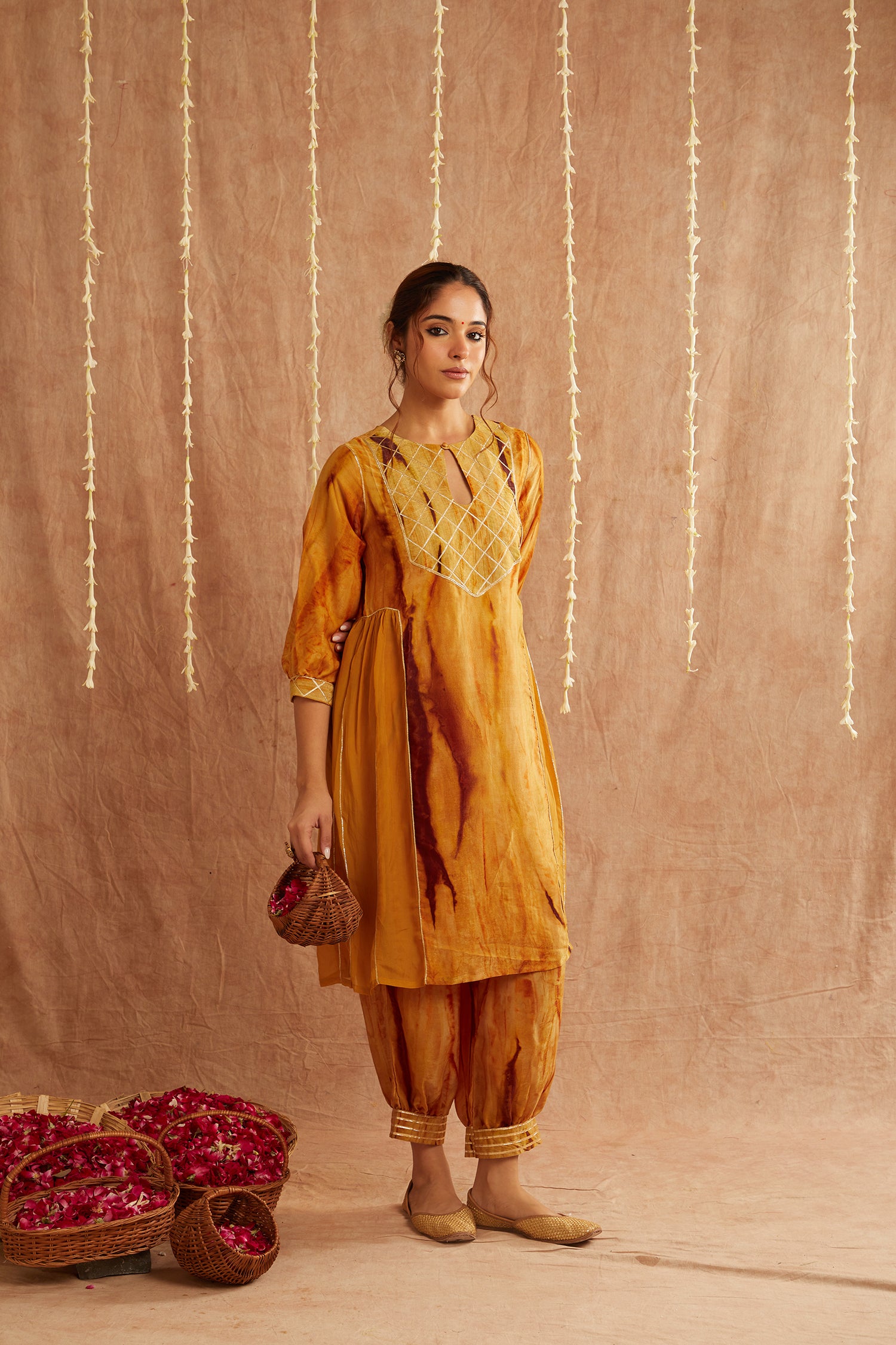 Kesar Noor Suit Set With Dhoti Pants And Potli Bag - Set Of 4