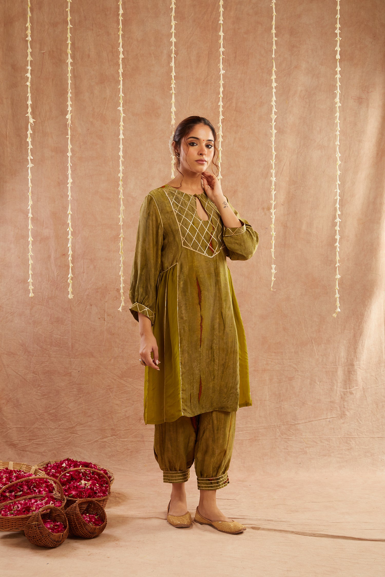 Mehendi Mehboob Kurta Set With Dhoti Pants And Potli Bag - Set Of 3