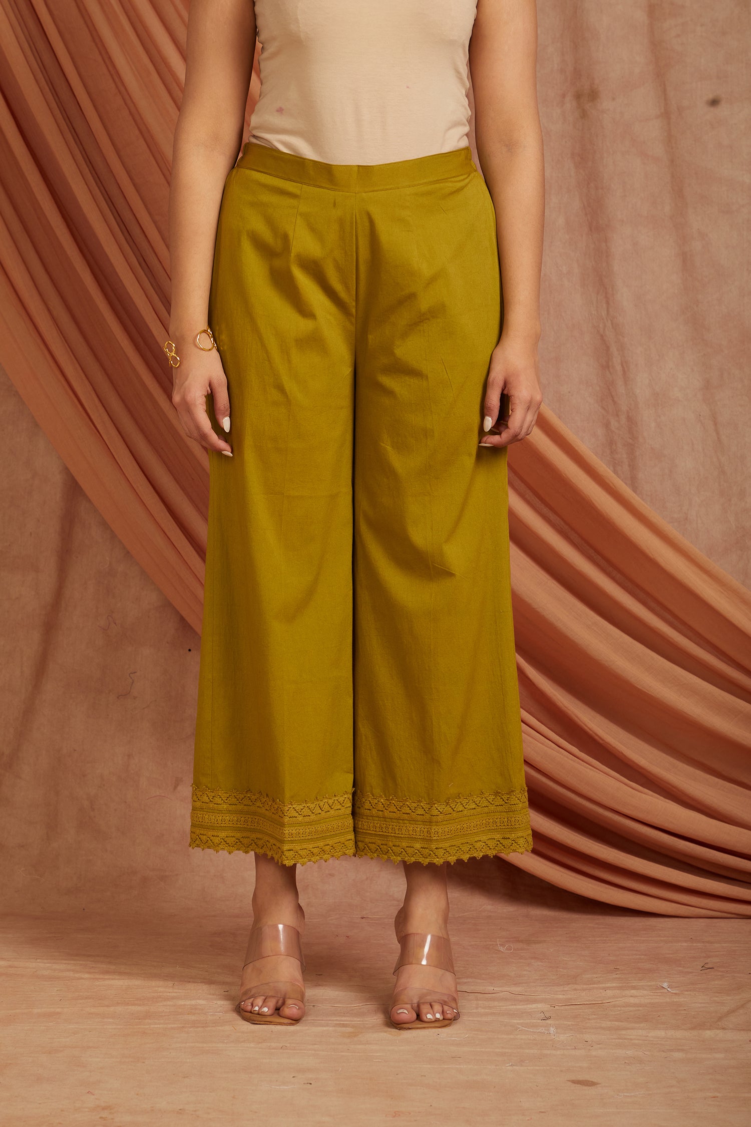 Women Short Kurta Set - Olive green