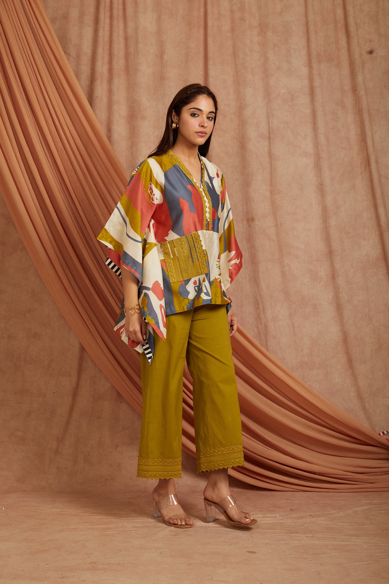 Women Short Kurta Set - Olive green