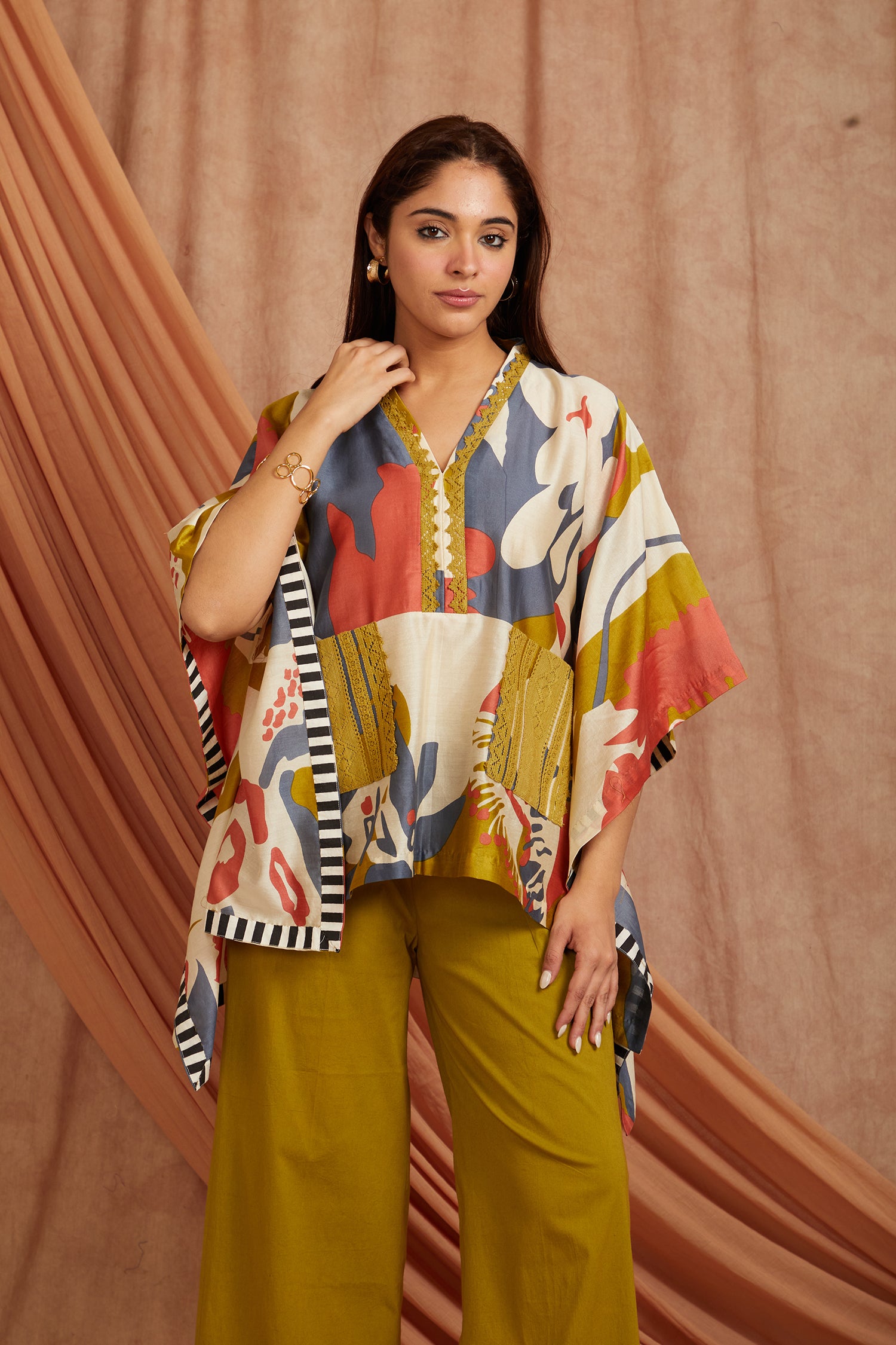 Women Short Kurta Set - Olive green