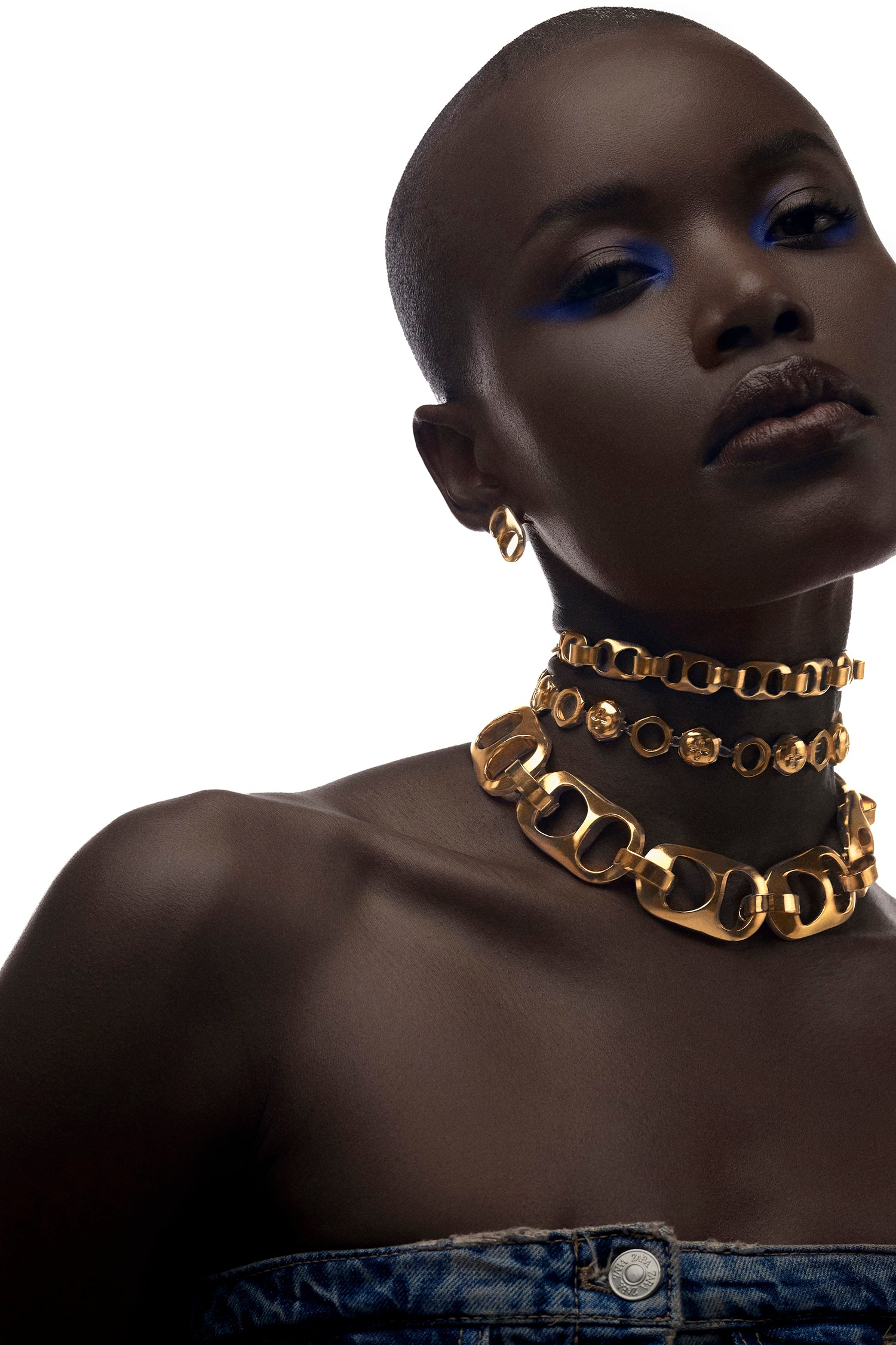 Dramatic Can Choker