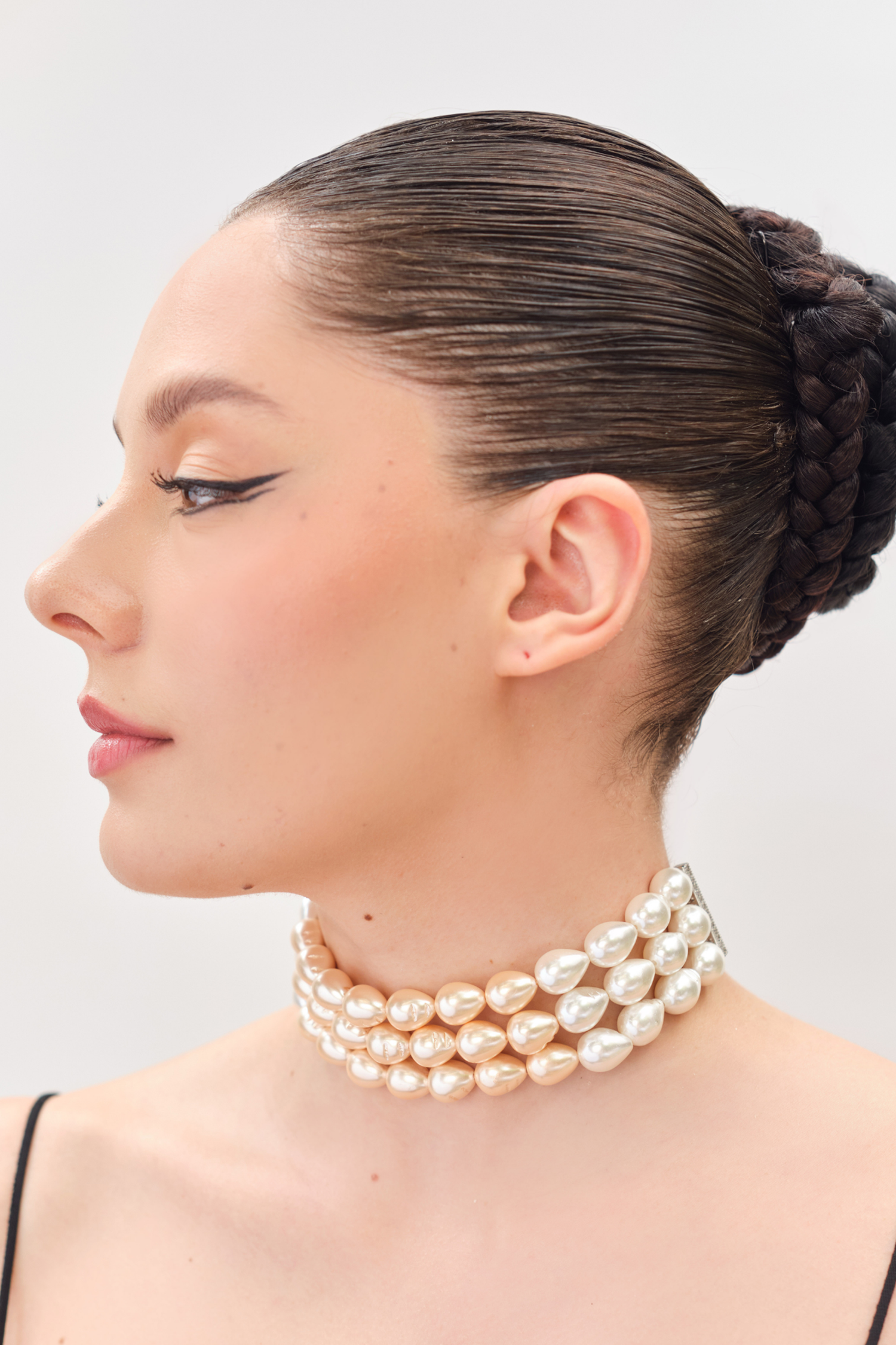 Drops Choker - White