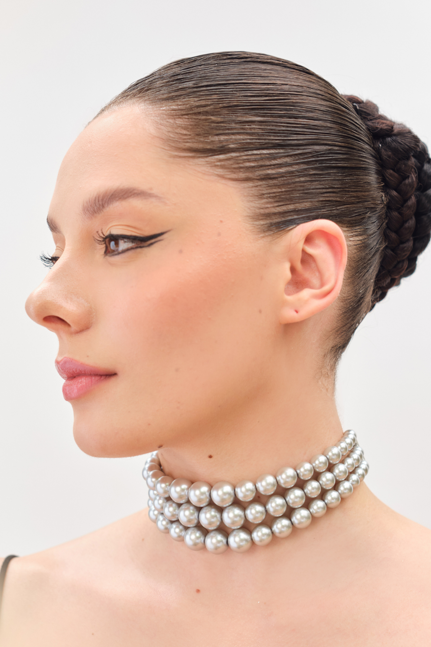 Graded Silver Choker