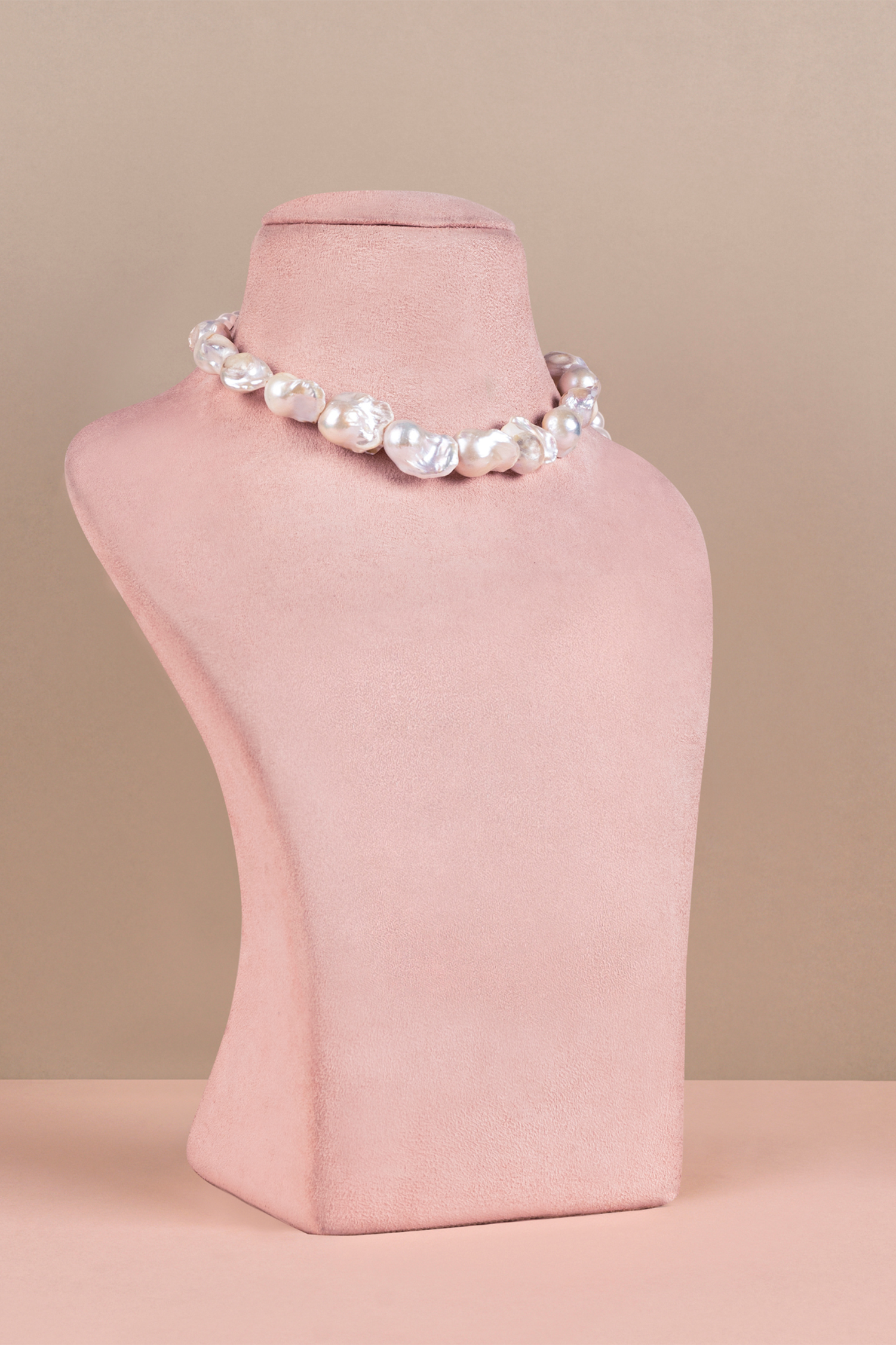 Single Baroque Choker