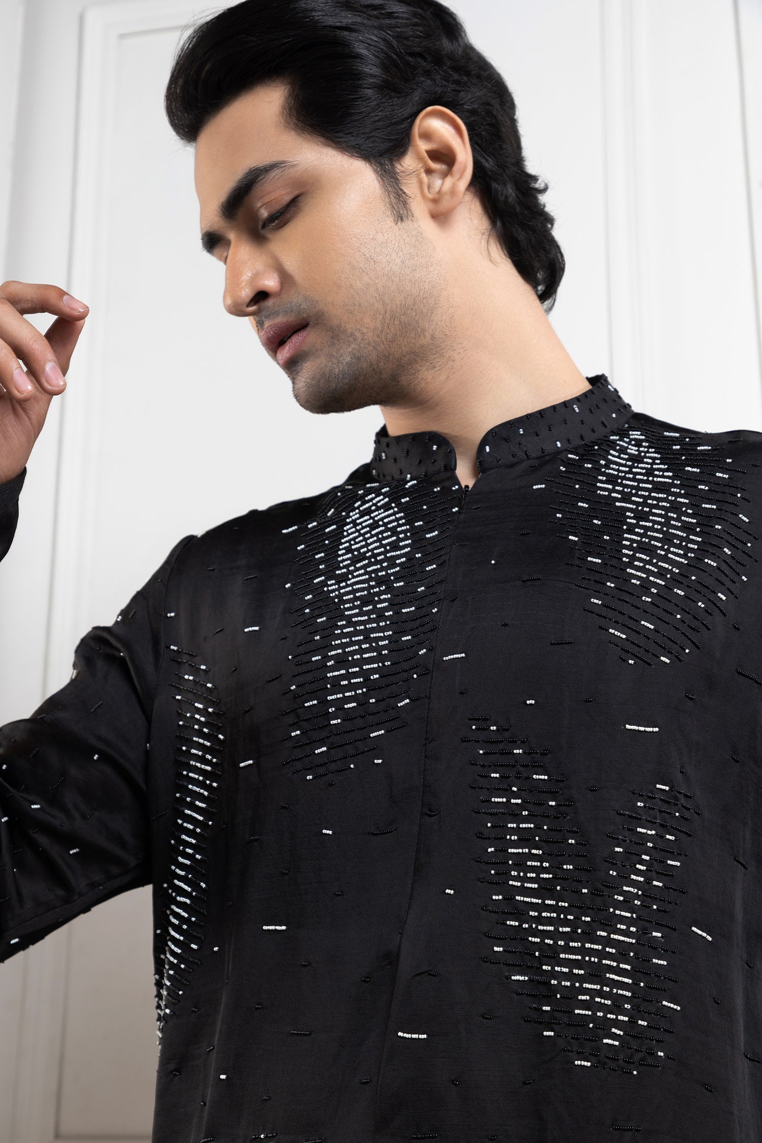 Onyx Embroidered Kurta Ensemble