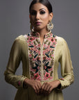 Deira Asymmetric Kurta With Jute Pants