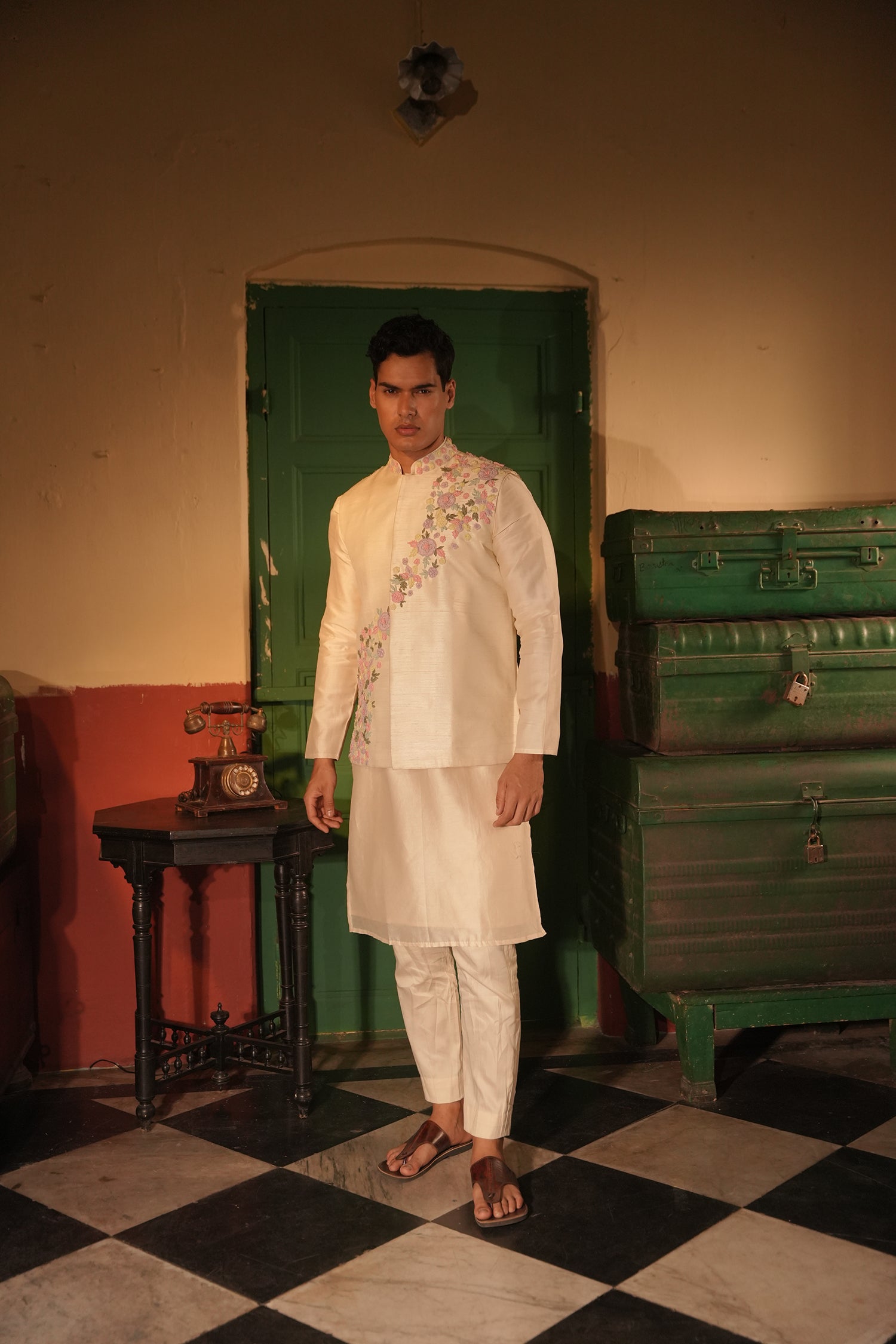 Ibrahim Off White Rawsilk Bandi Set