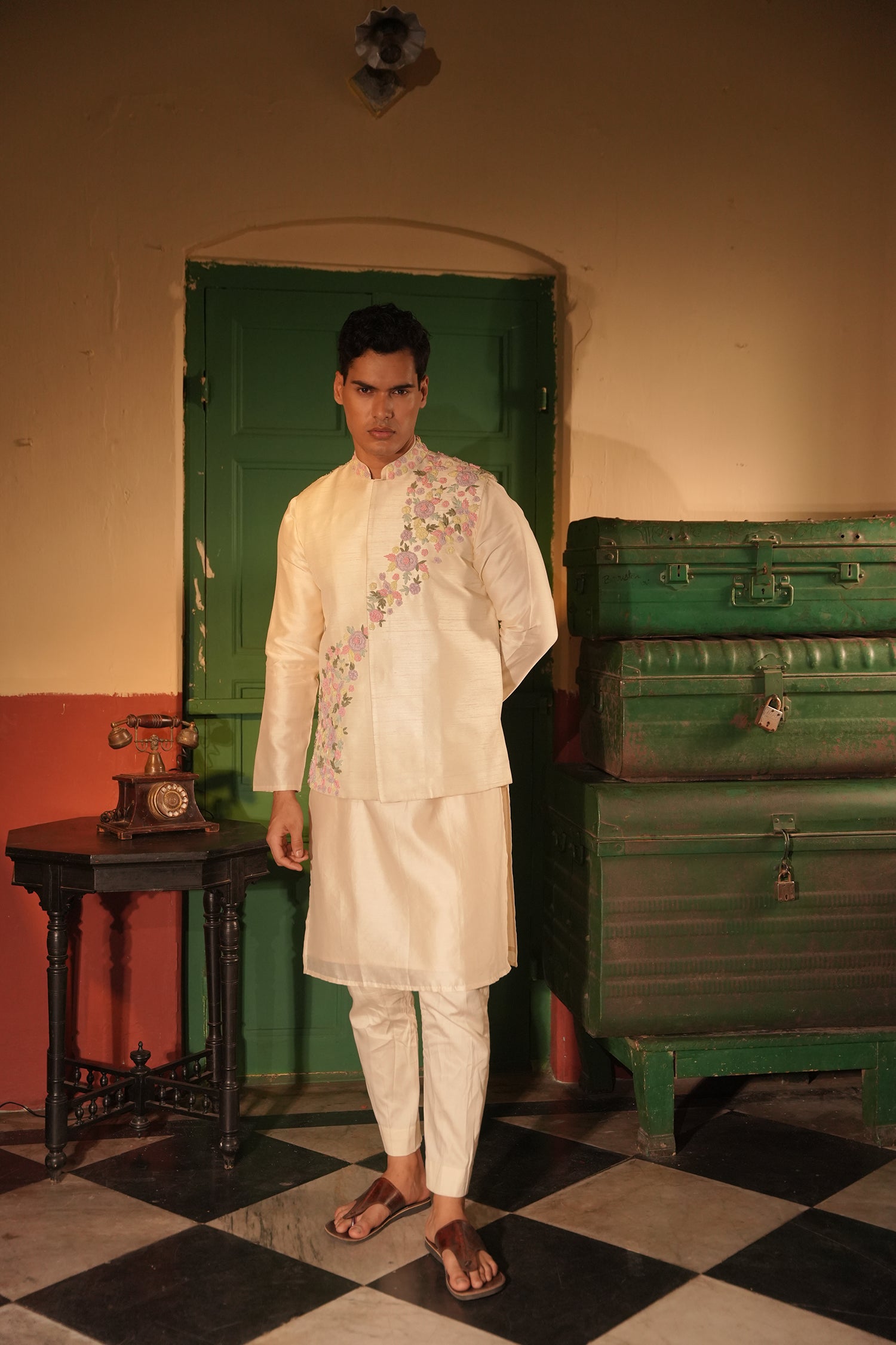 Ibrahim Off White Rawsilk Bandi Set