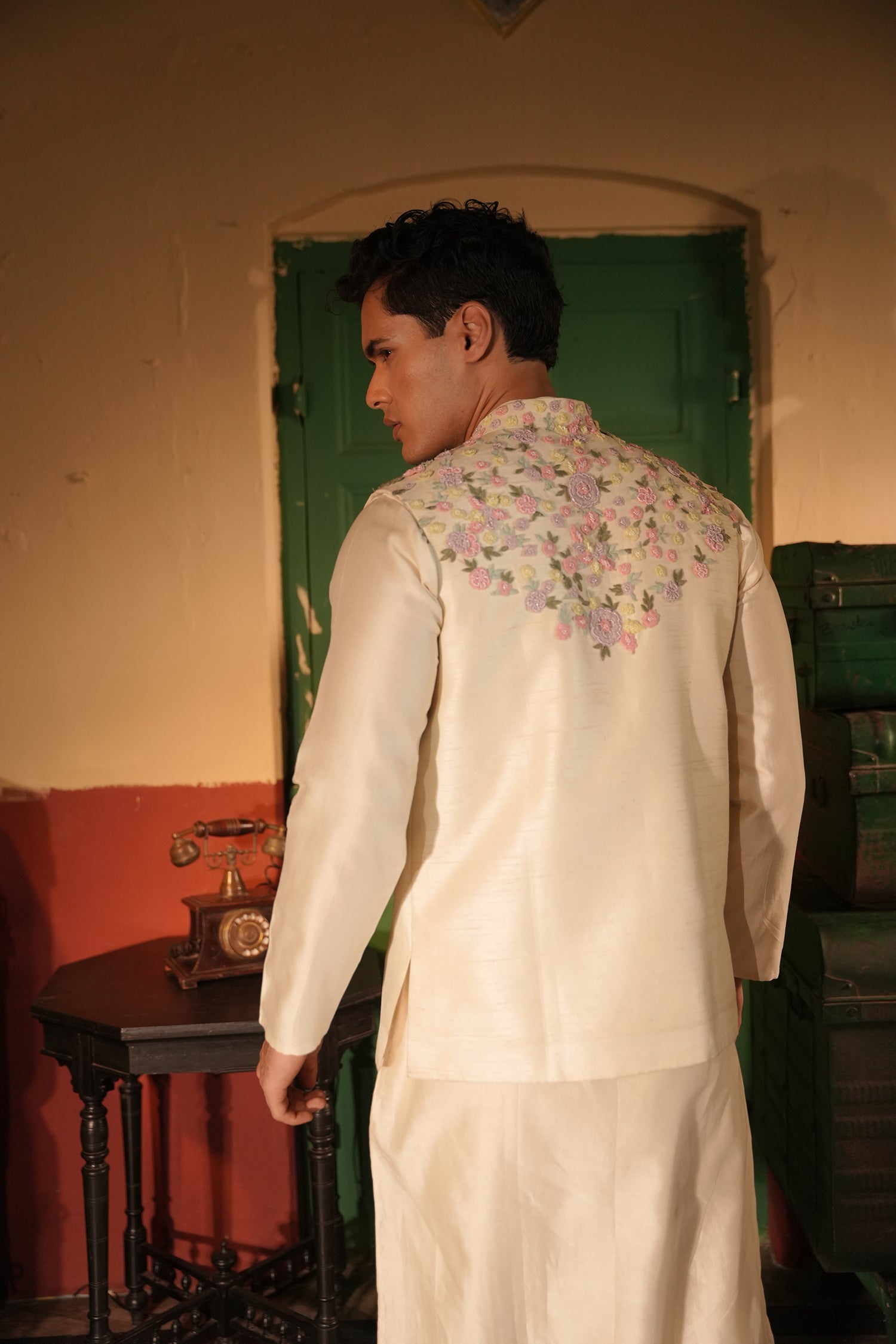 Ibrahim Off White Rawsilk Bandi Set