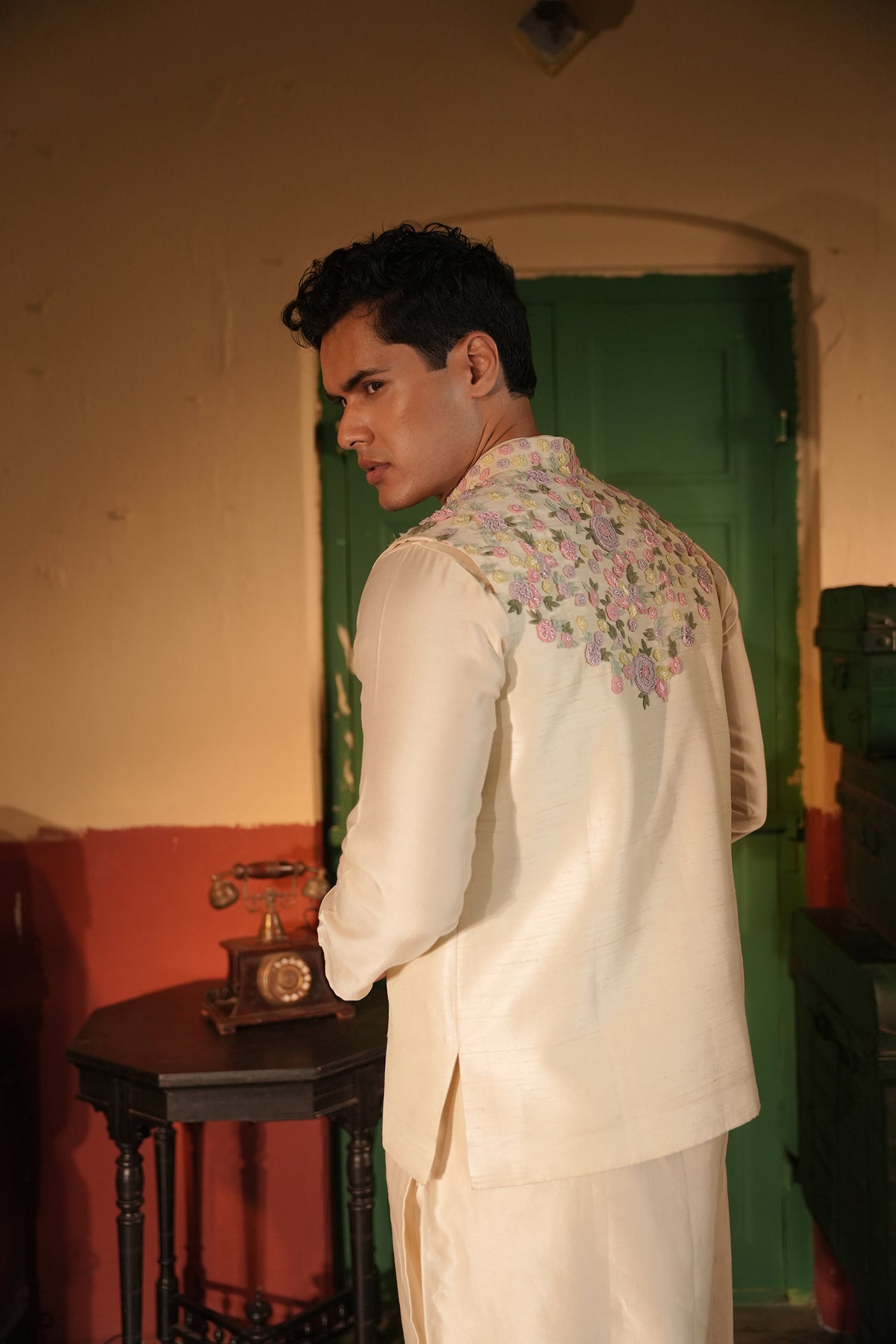 Ibrahim Off White Rawsilk Bandi Set