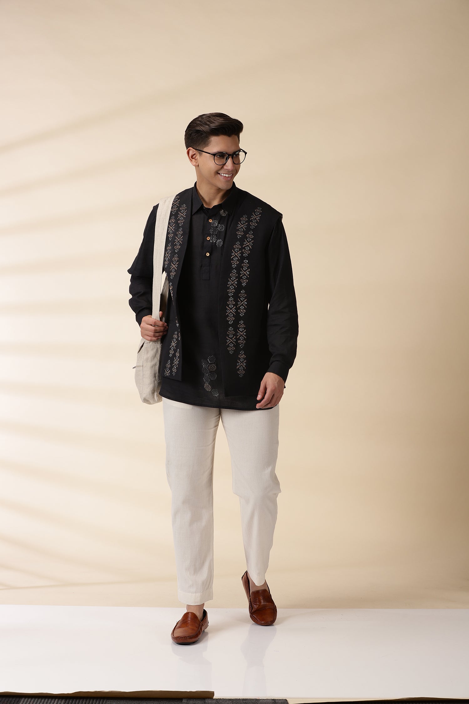 Short Kurta & Sadri Set - Black