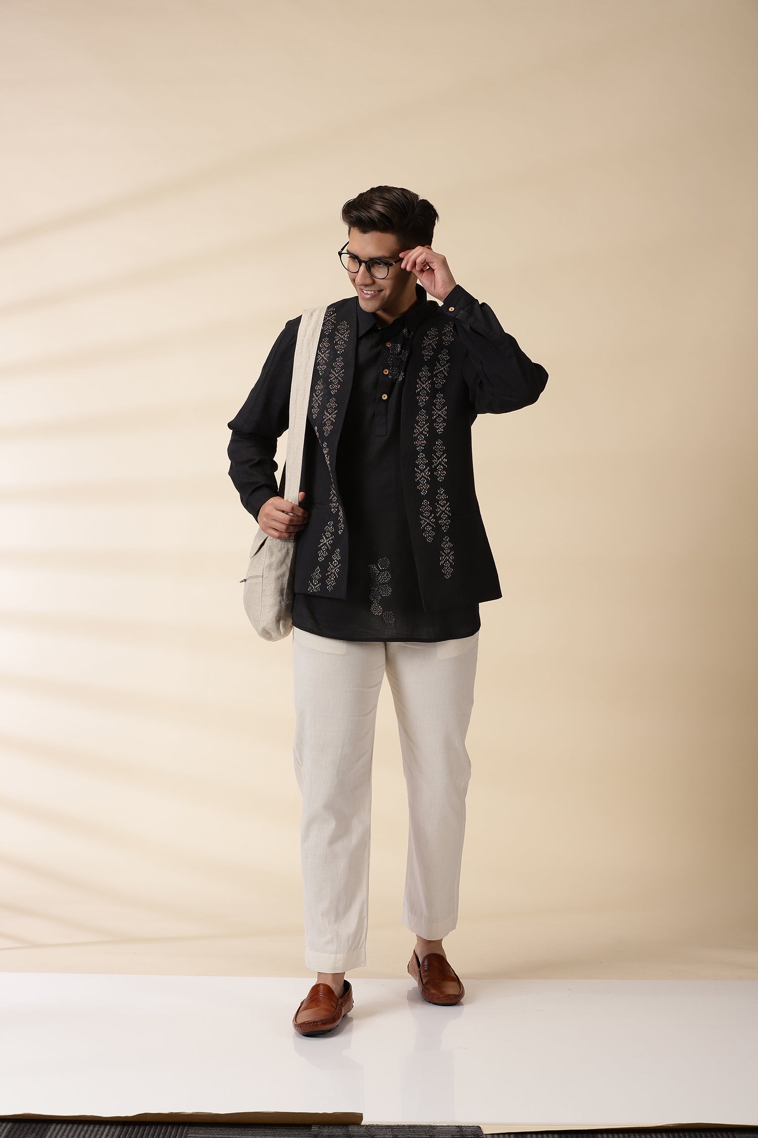 Short Kurta & Sadri Set - Black