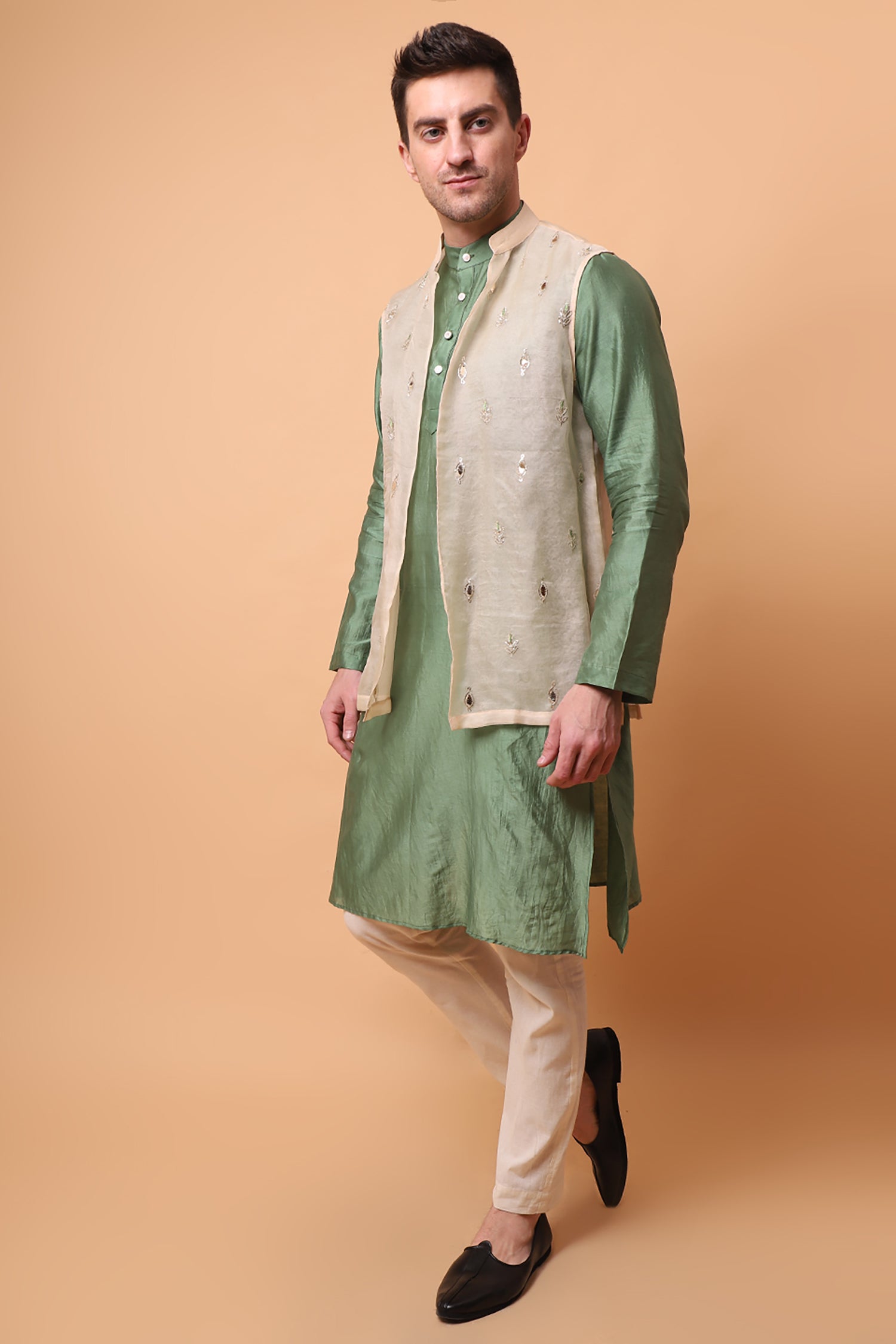 Muqaish Work Men Kurta Set - Green