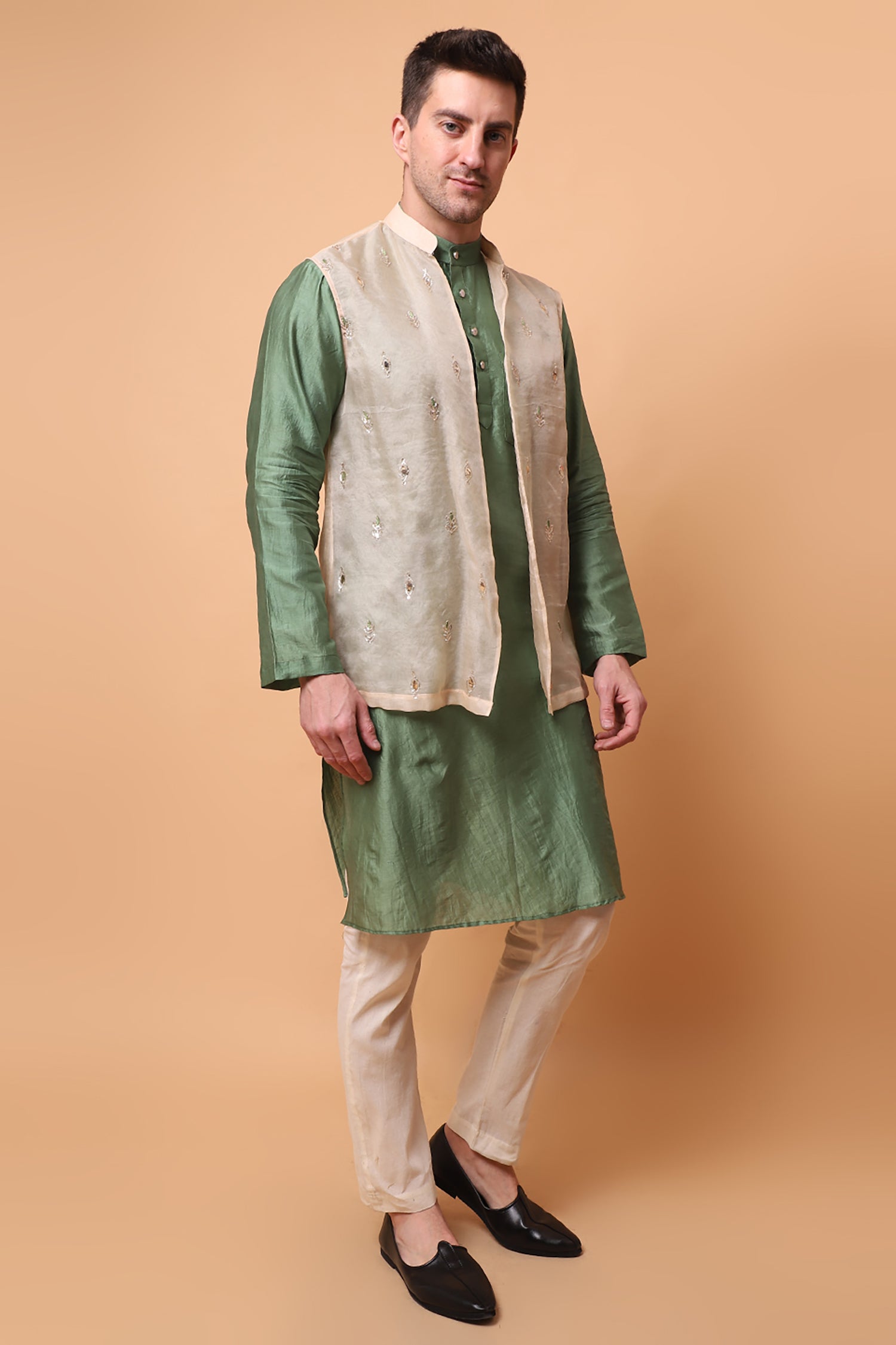 Muqaish Work Men Kurta Set - Green