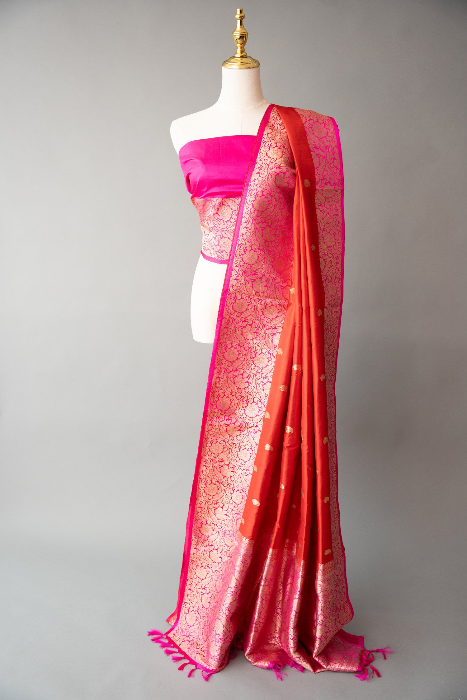 Elegant Handwoven Red And Pink Silk Sari With Unstitched Blouse