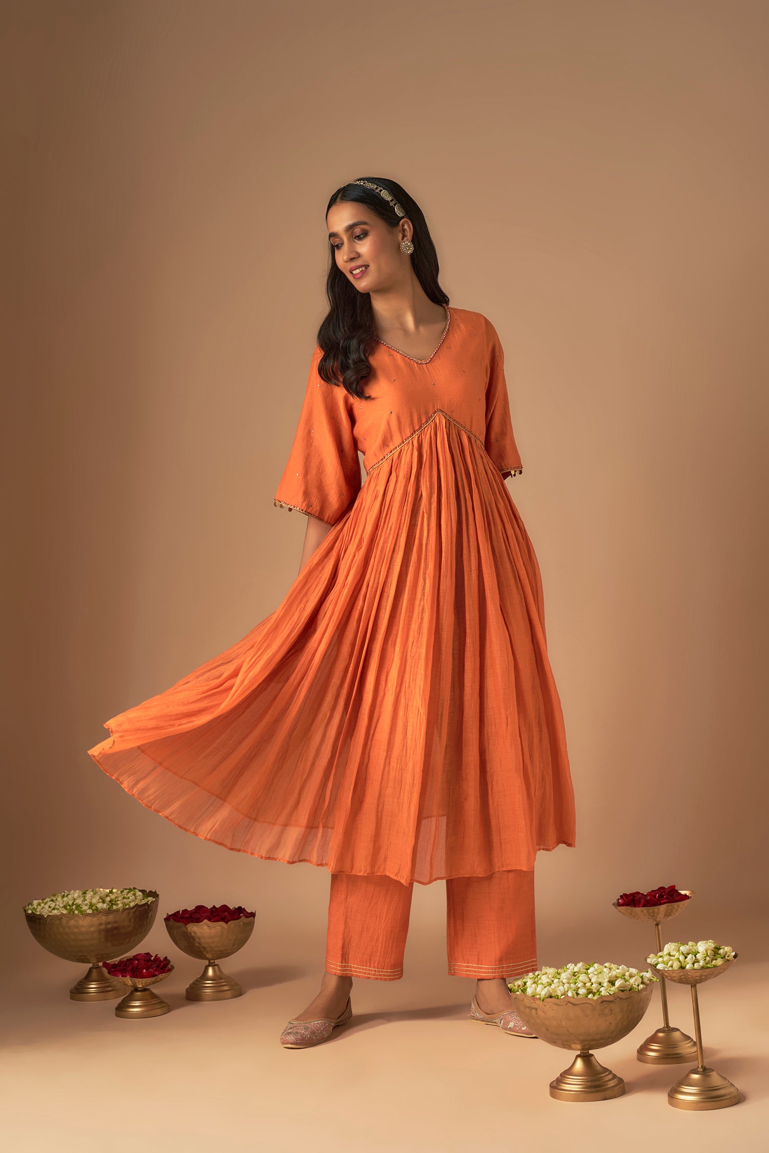 Leher Kediyu Anarkali Set