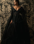 CLASSIC BLACK