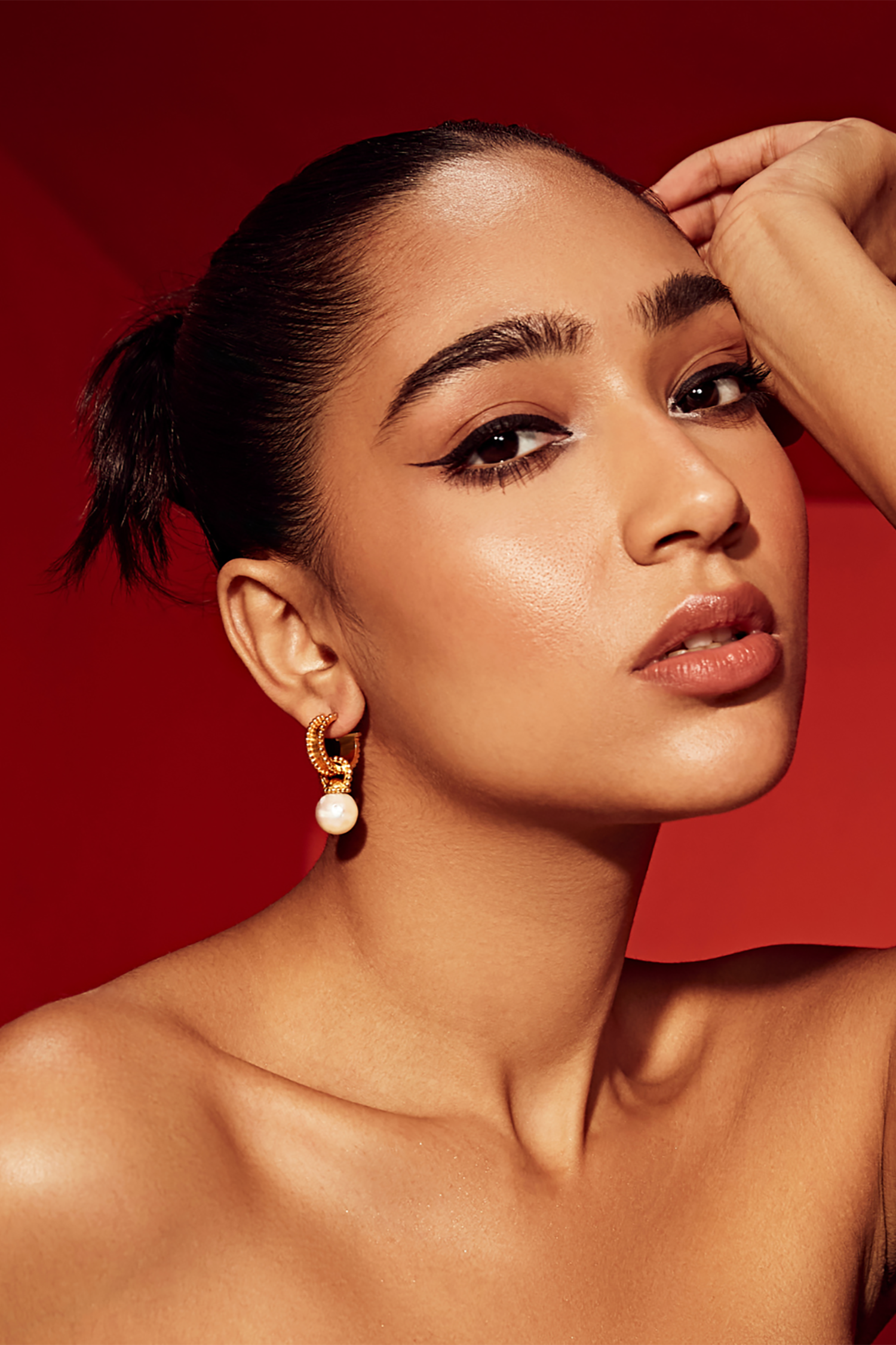 Oyster Baroque Hoops