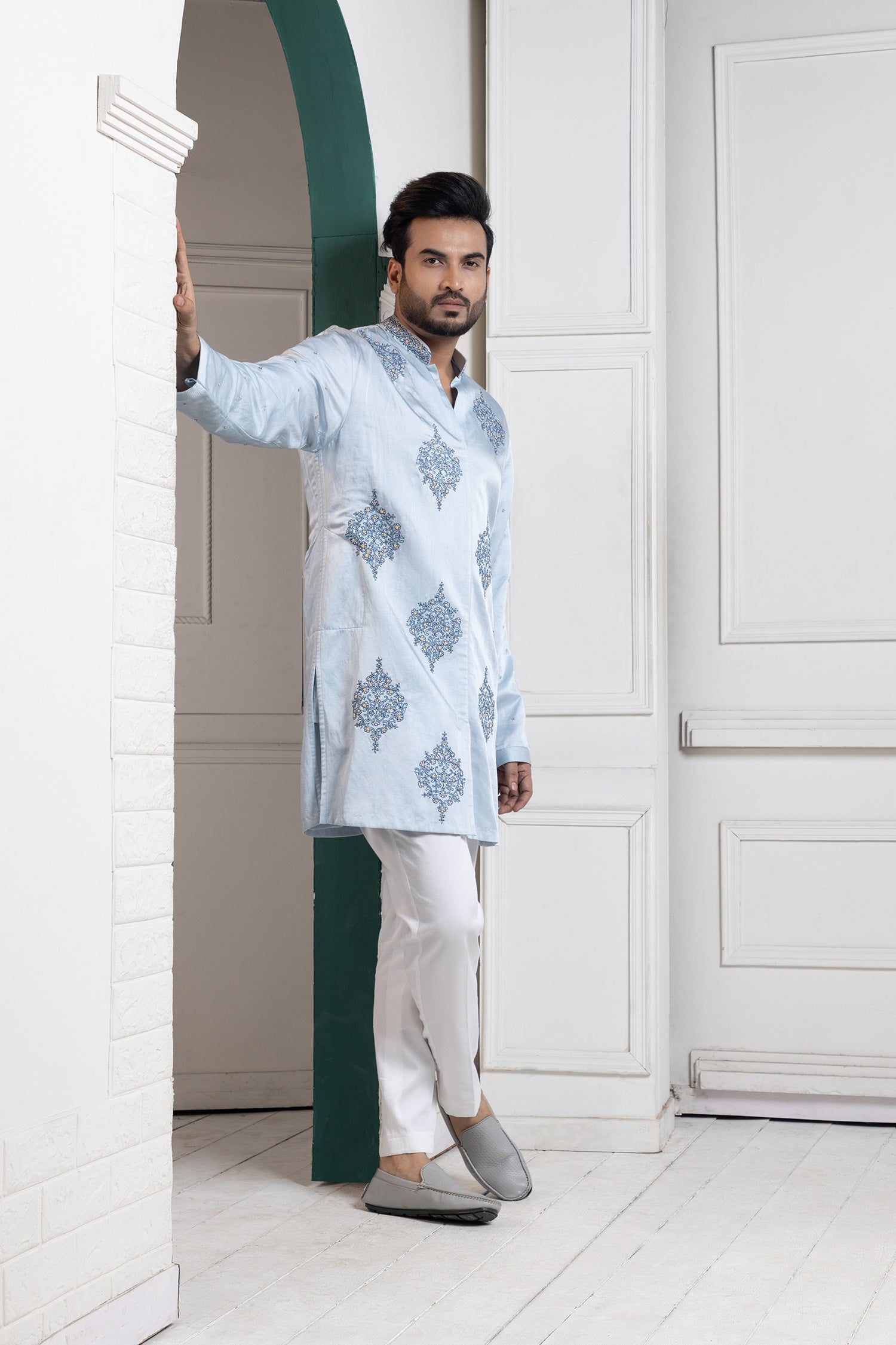 Regal Sky Blue Embroidered Men'S Kurta Set