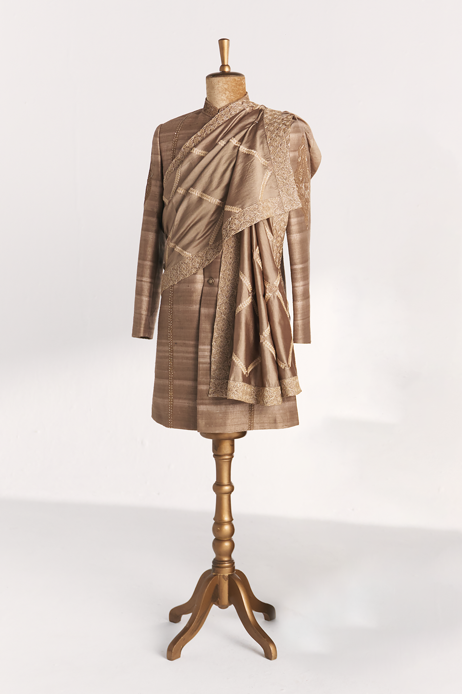 Kundan Grey Achkan Set