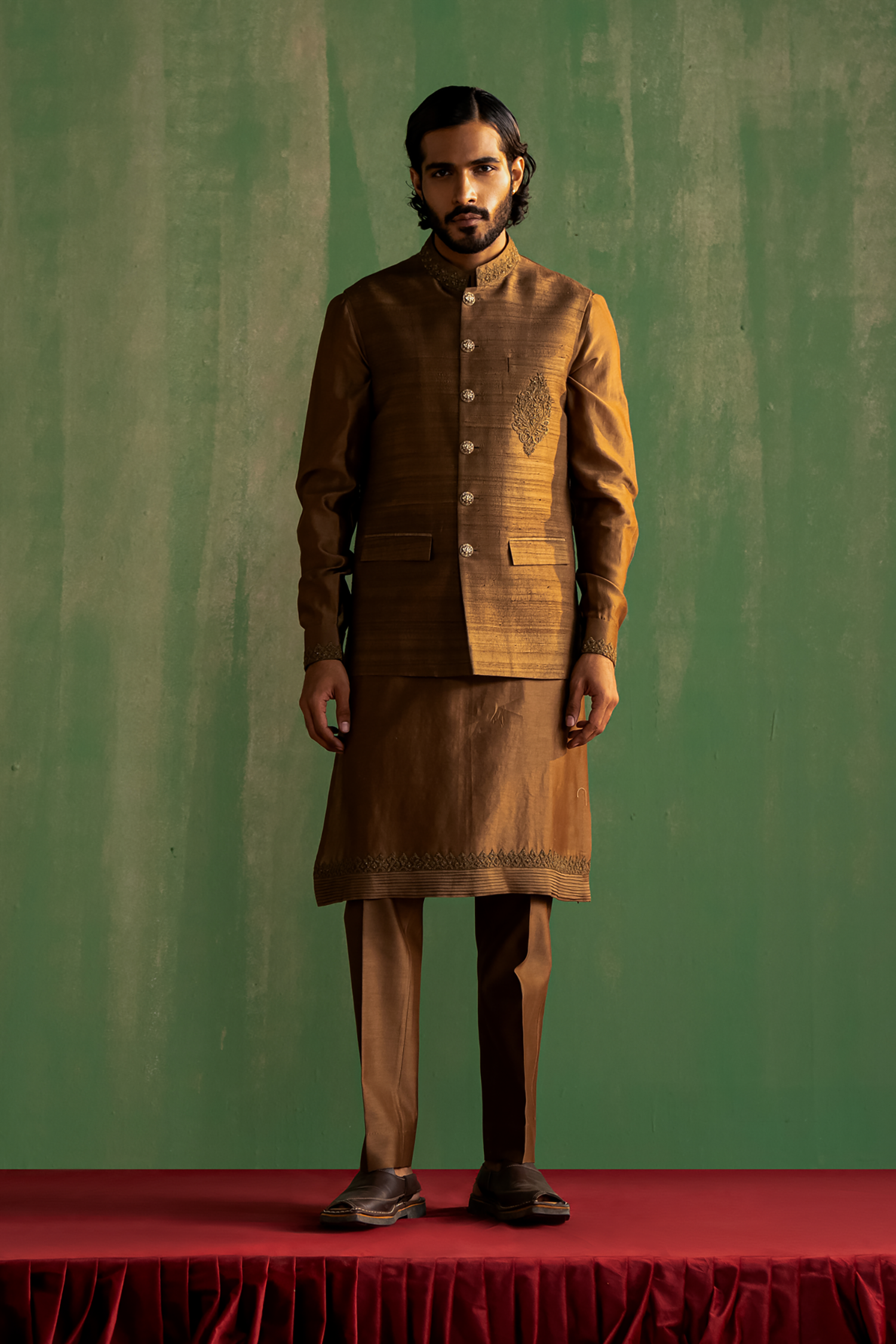 Tanmay Brown Bandi Set