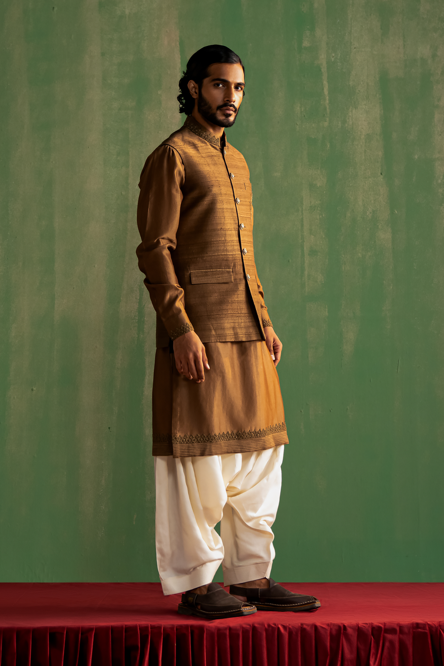 Zavian Brown Bandi Set