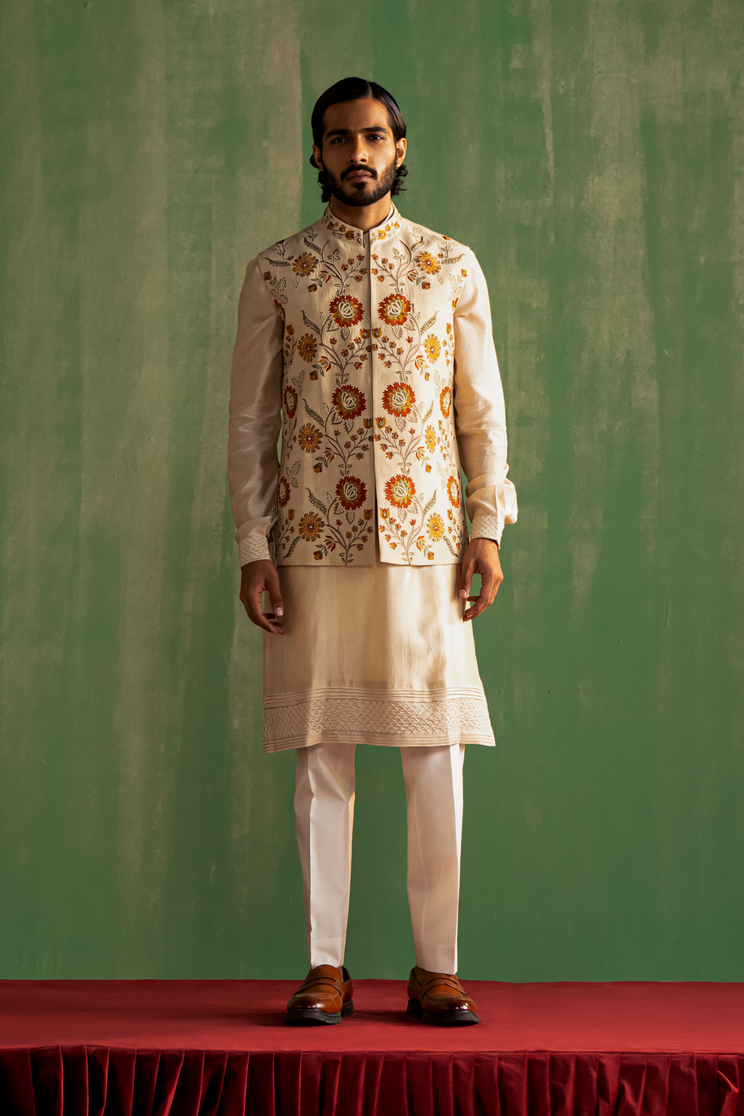 Vedant Ivory Bandi Set