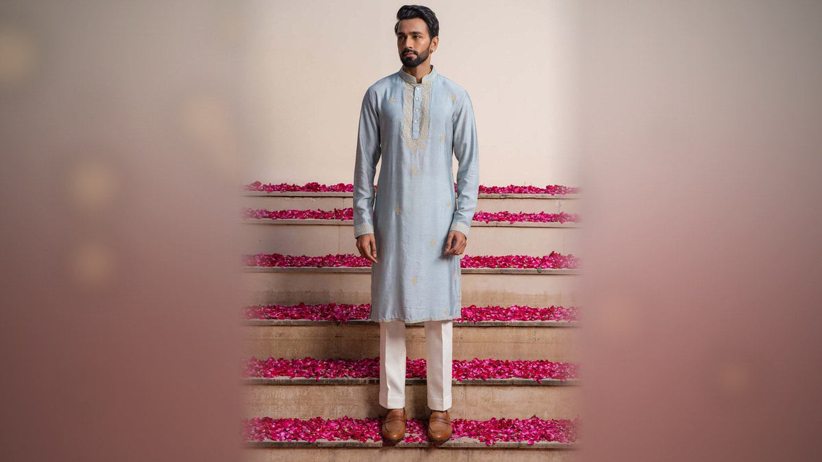 Azure blue kurta for menswear wedding guest guide