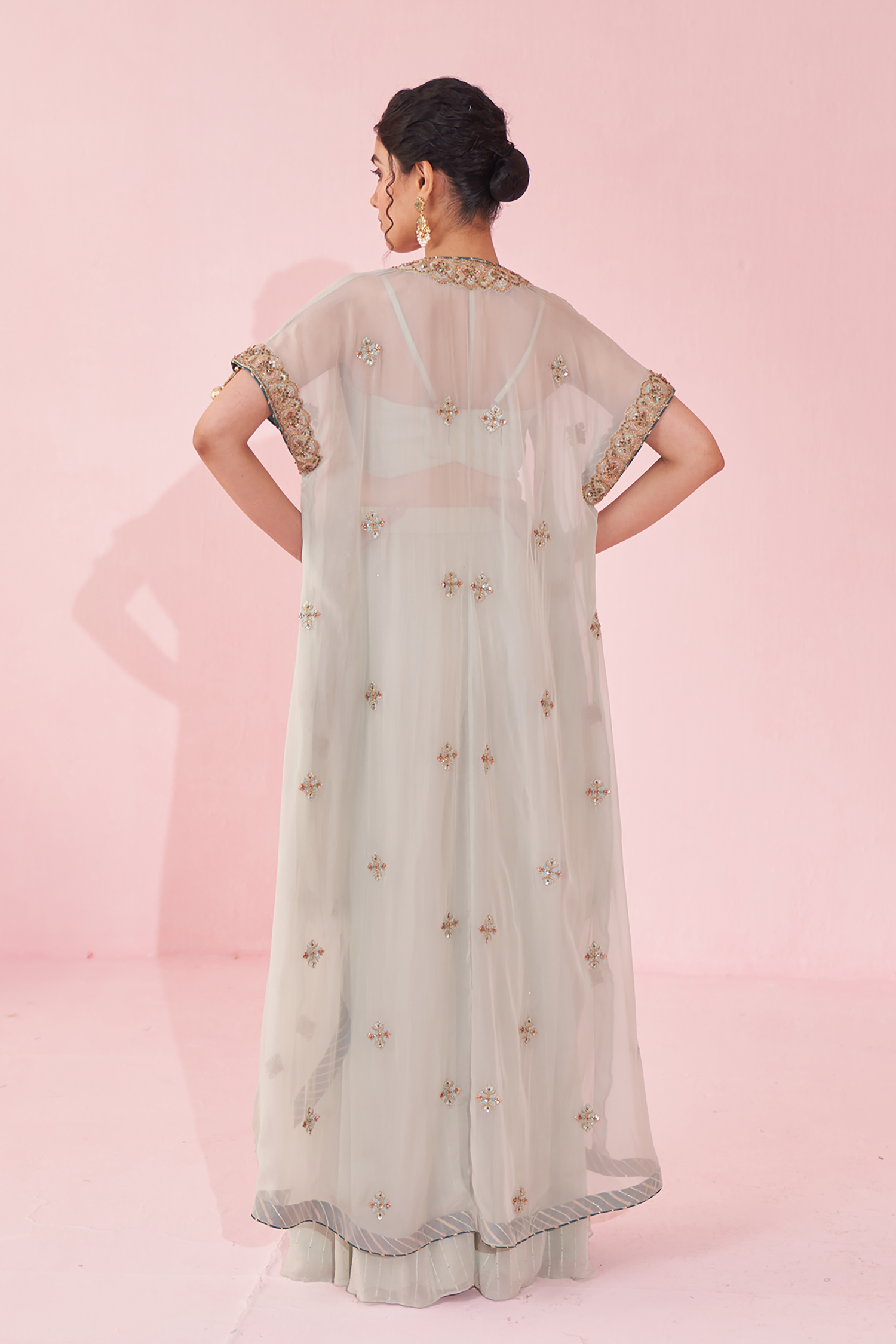 Guldana Ice Blue Cape Set