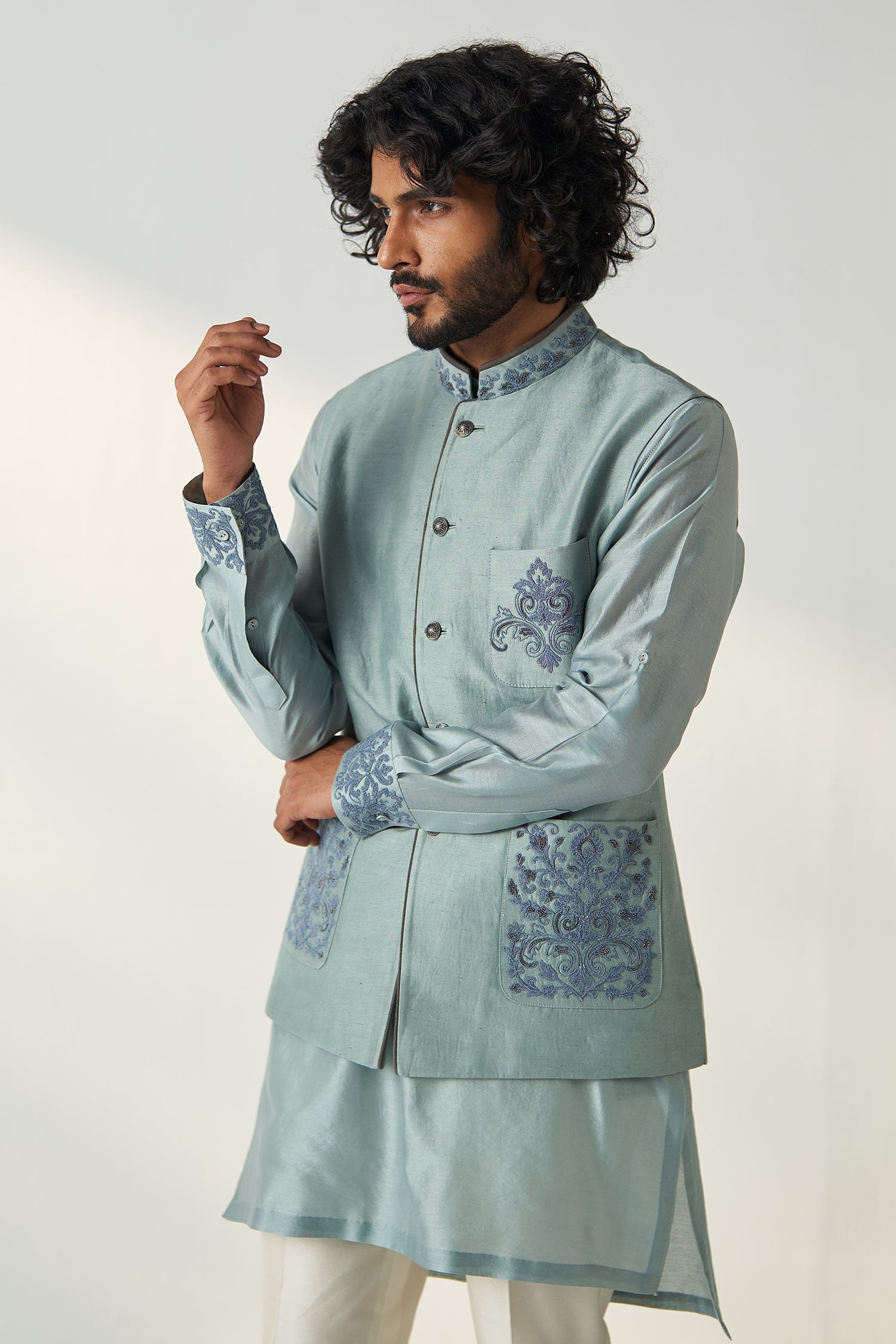 Adit Bandi Set