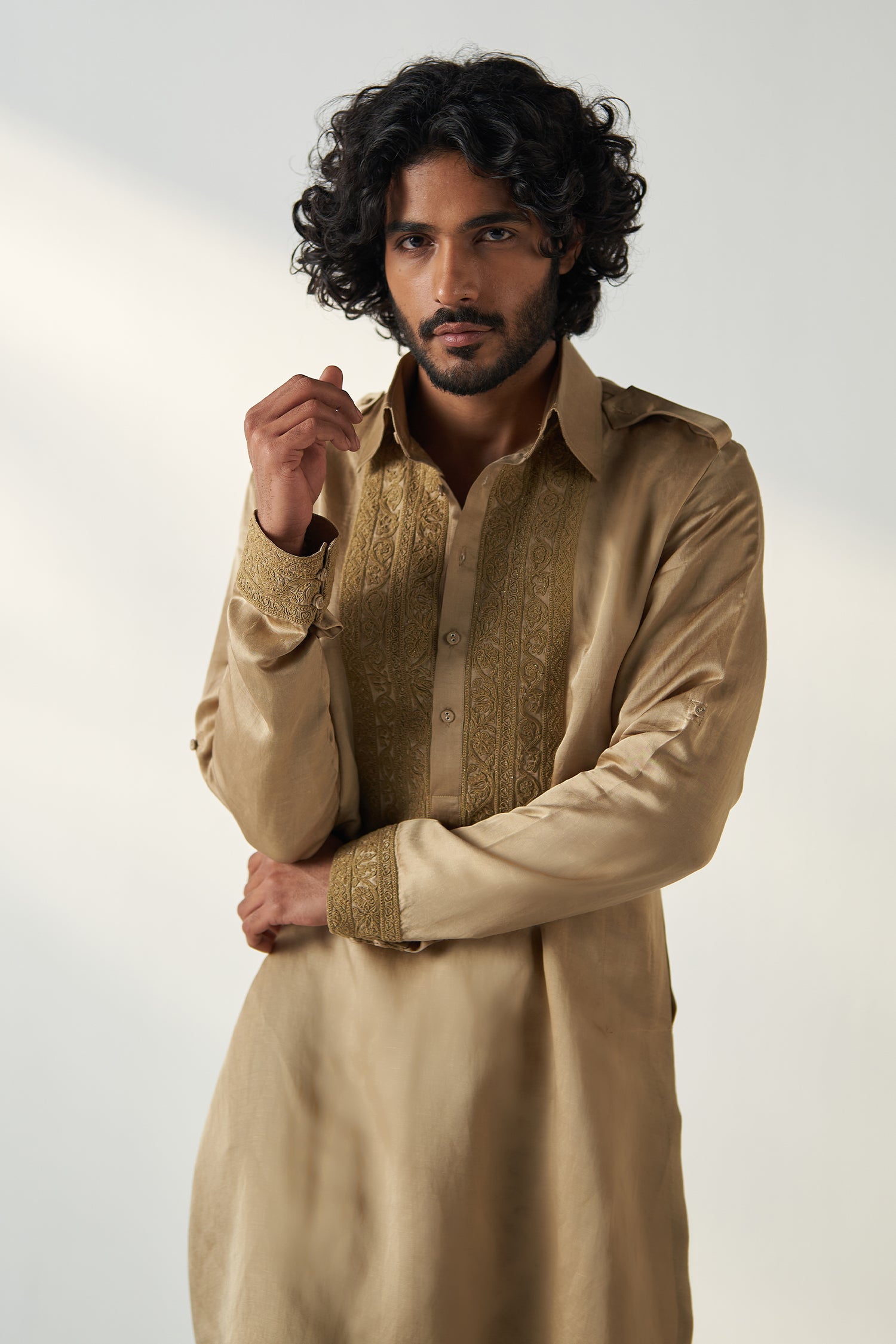 Arnav Pathani Set