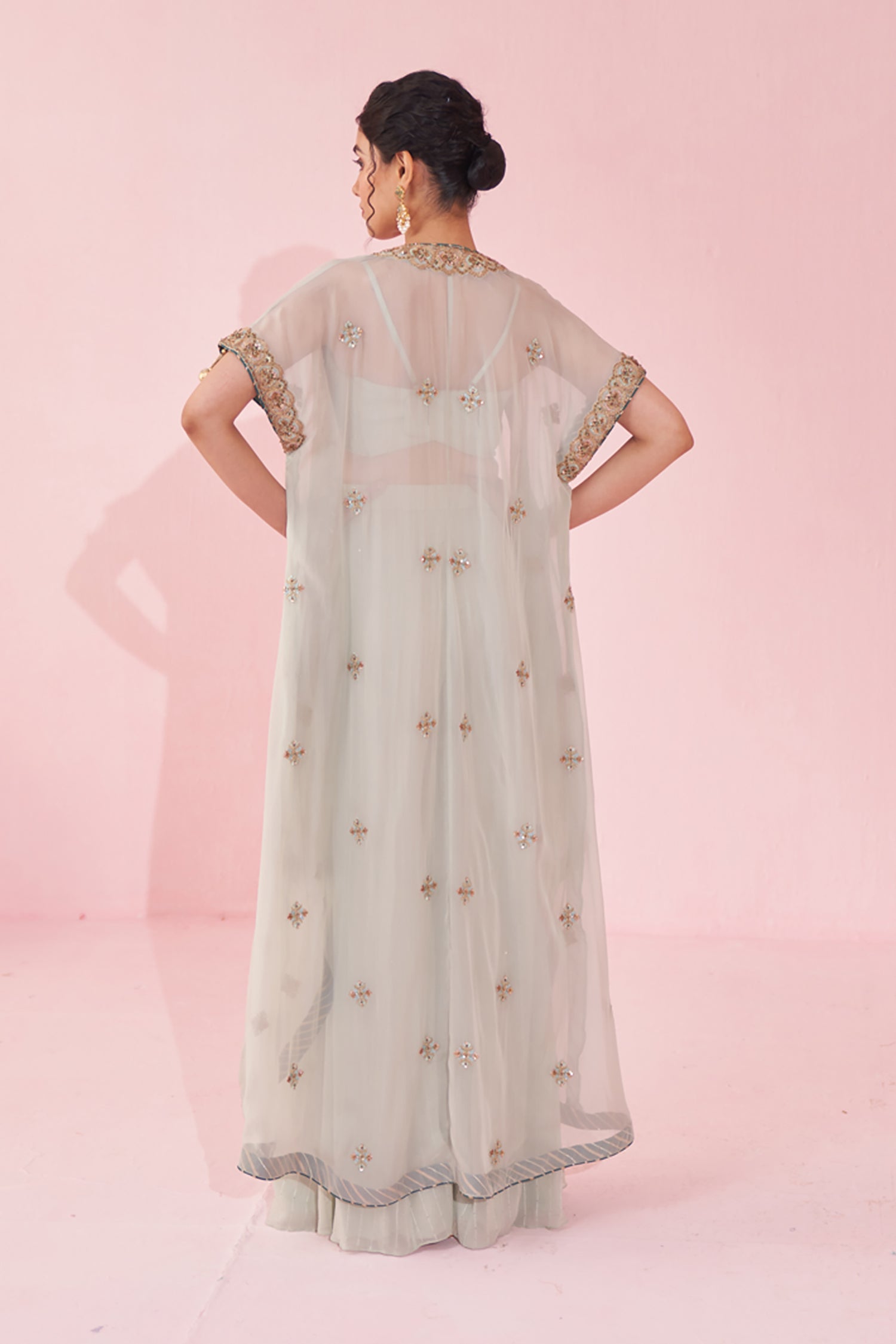 Guldana Ice Blue Cape Set