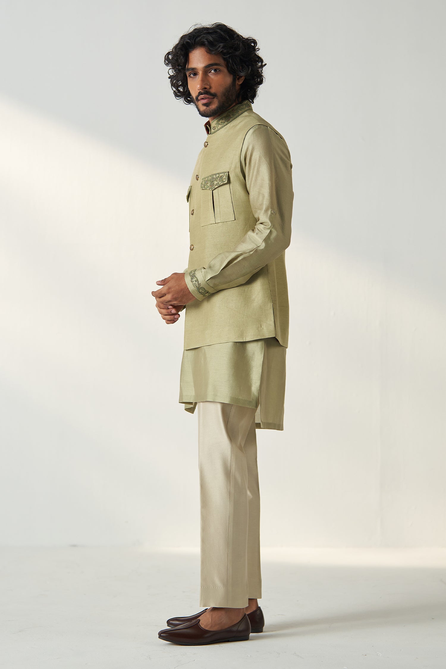 Evan Bandi Set