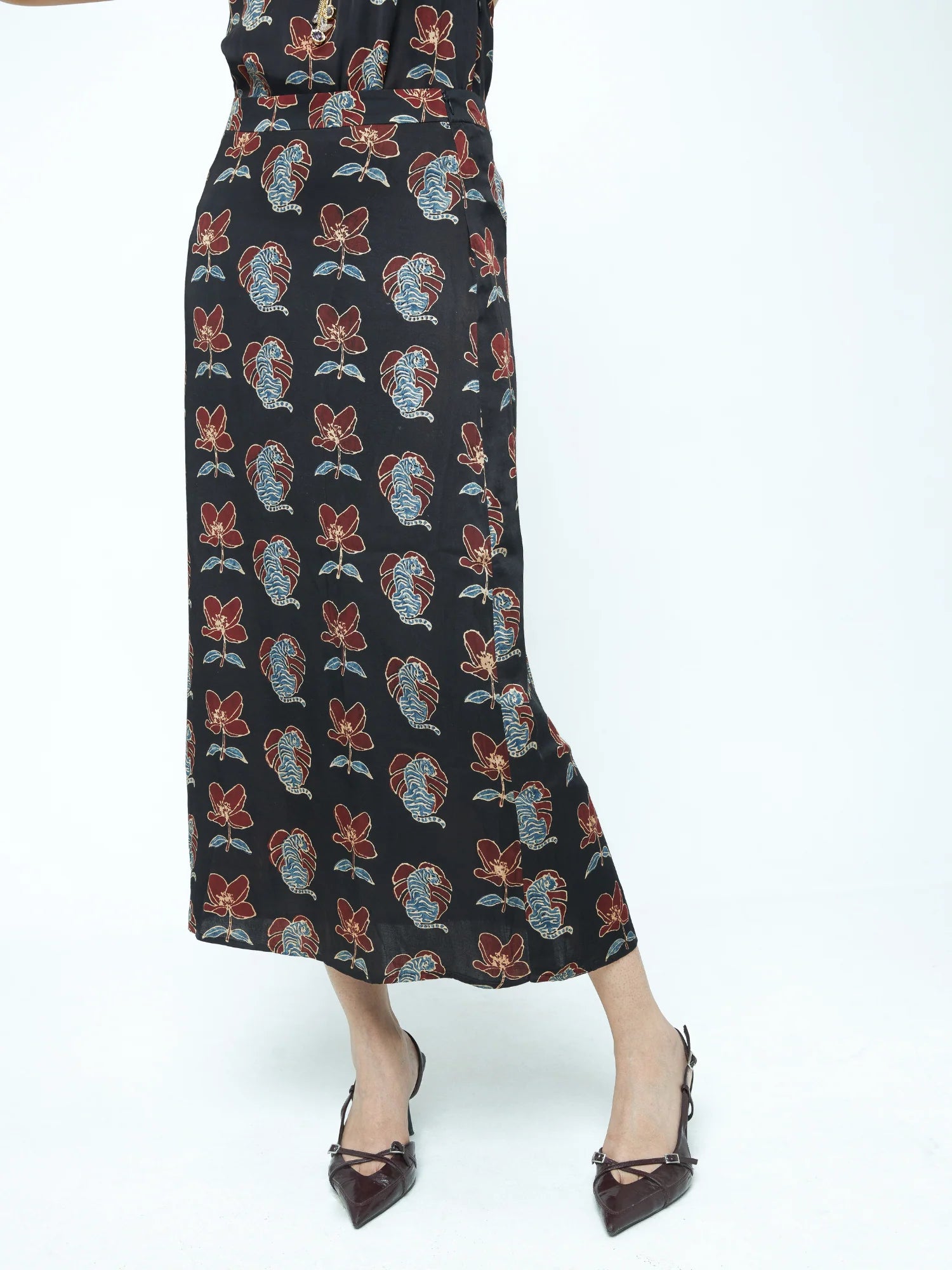 BEAST SLIP SKIRT