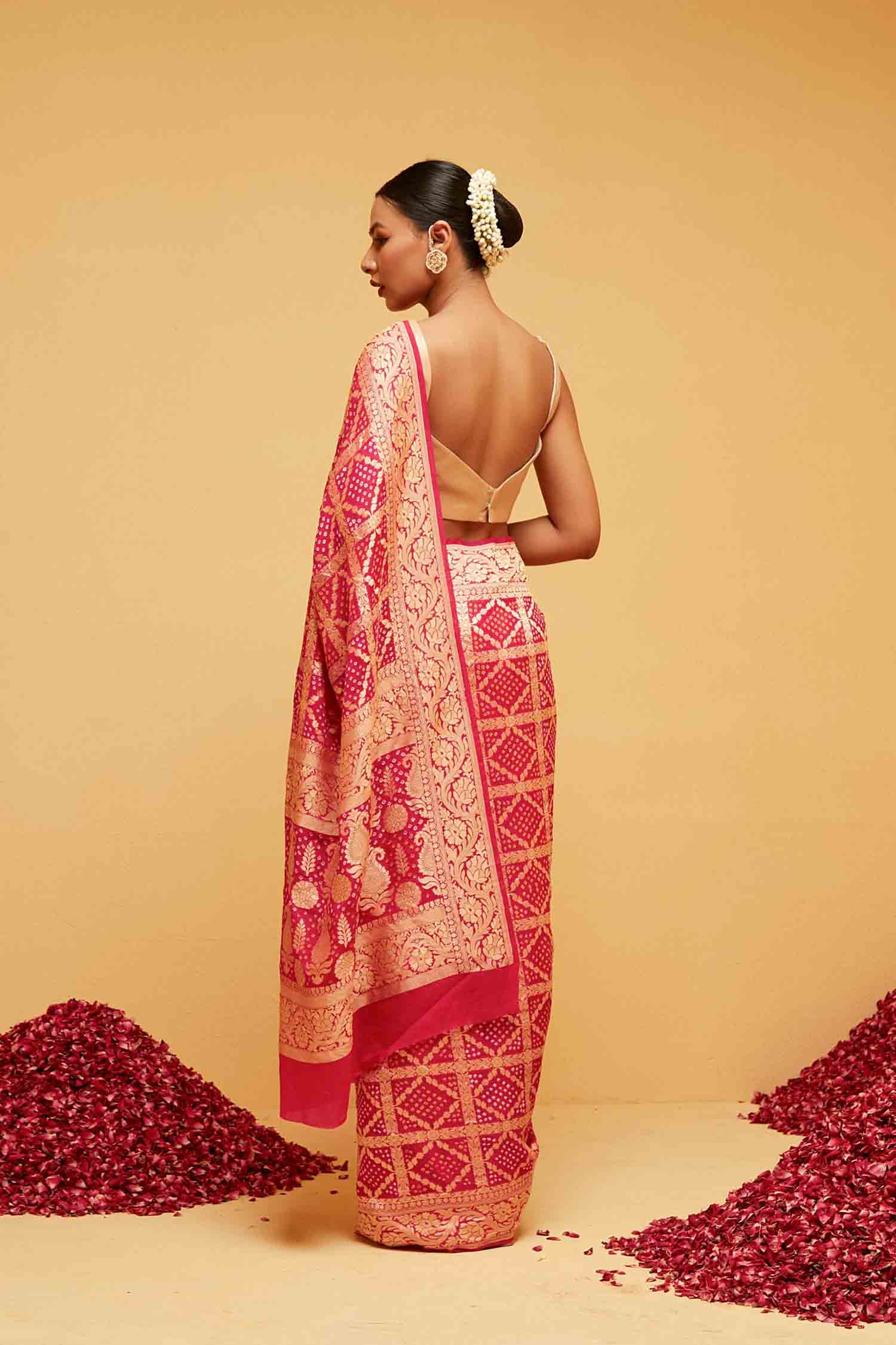 Traditional Pink Georgette Bandhani Banarasee Saree