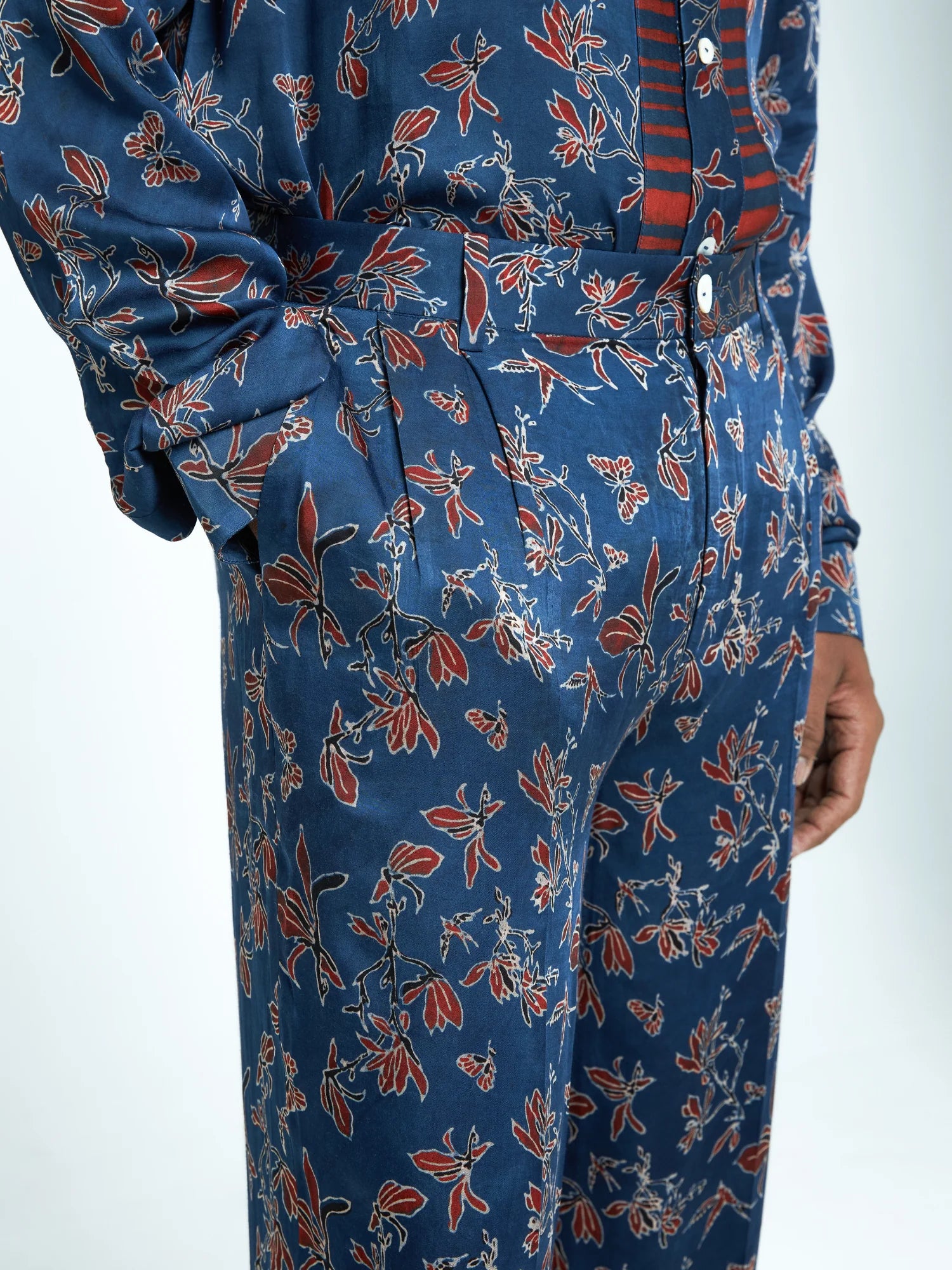 SHADOW PLEAT PANTS