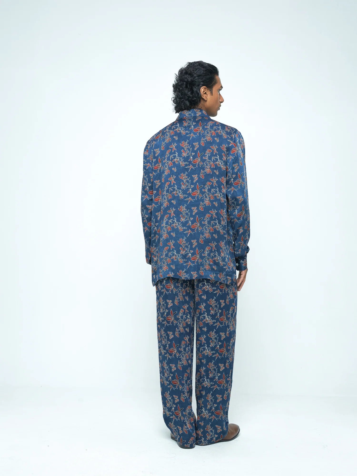 FLUTTER &amp; FLOW SHIRT