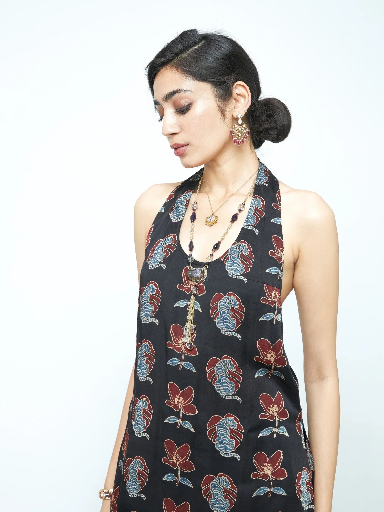 BOLD HALTER