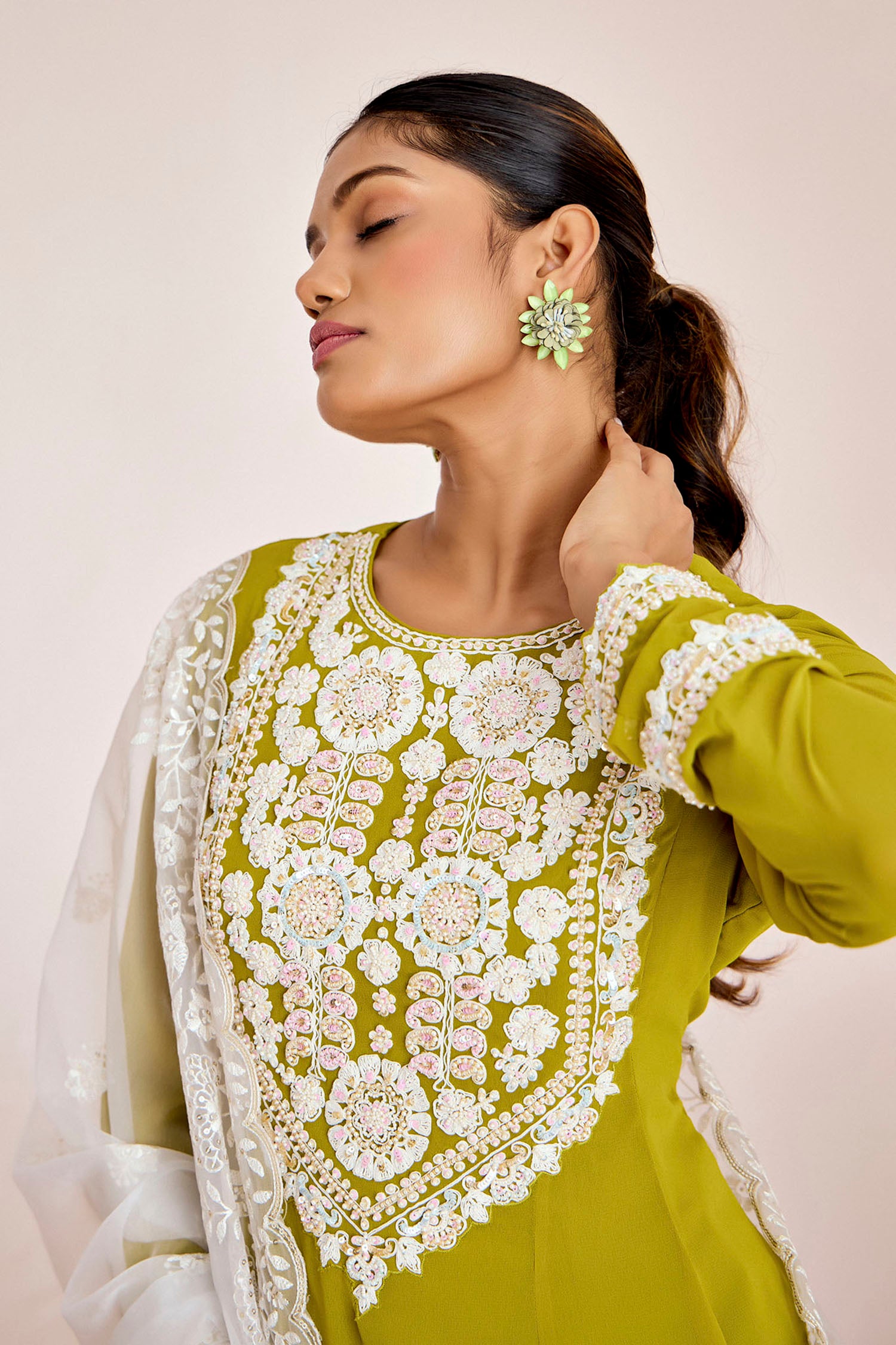 Cording and Hand Embroidered Kurti Set with Contrasting Scallop Organza Dupatta
