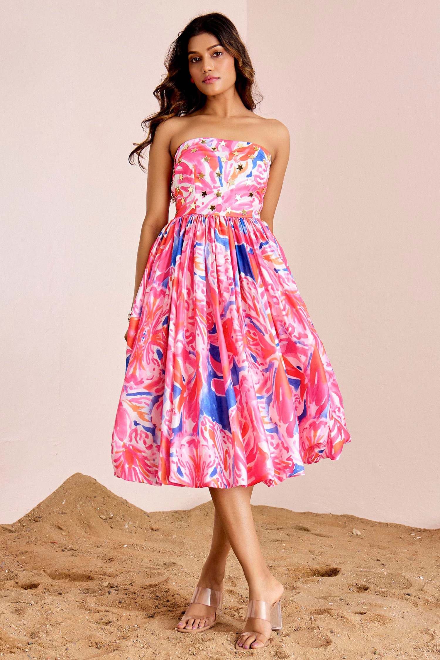 Strapless Tube Balloon Dress with Gathered Waist and Star
